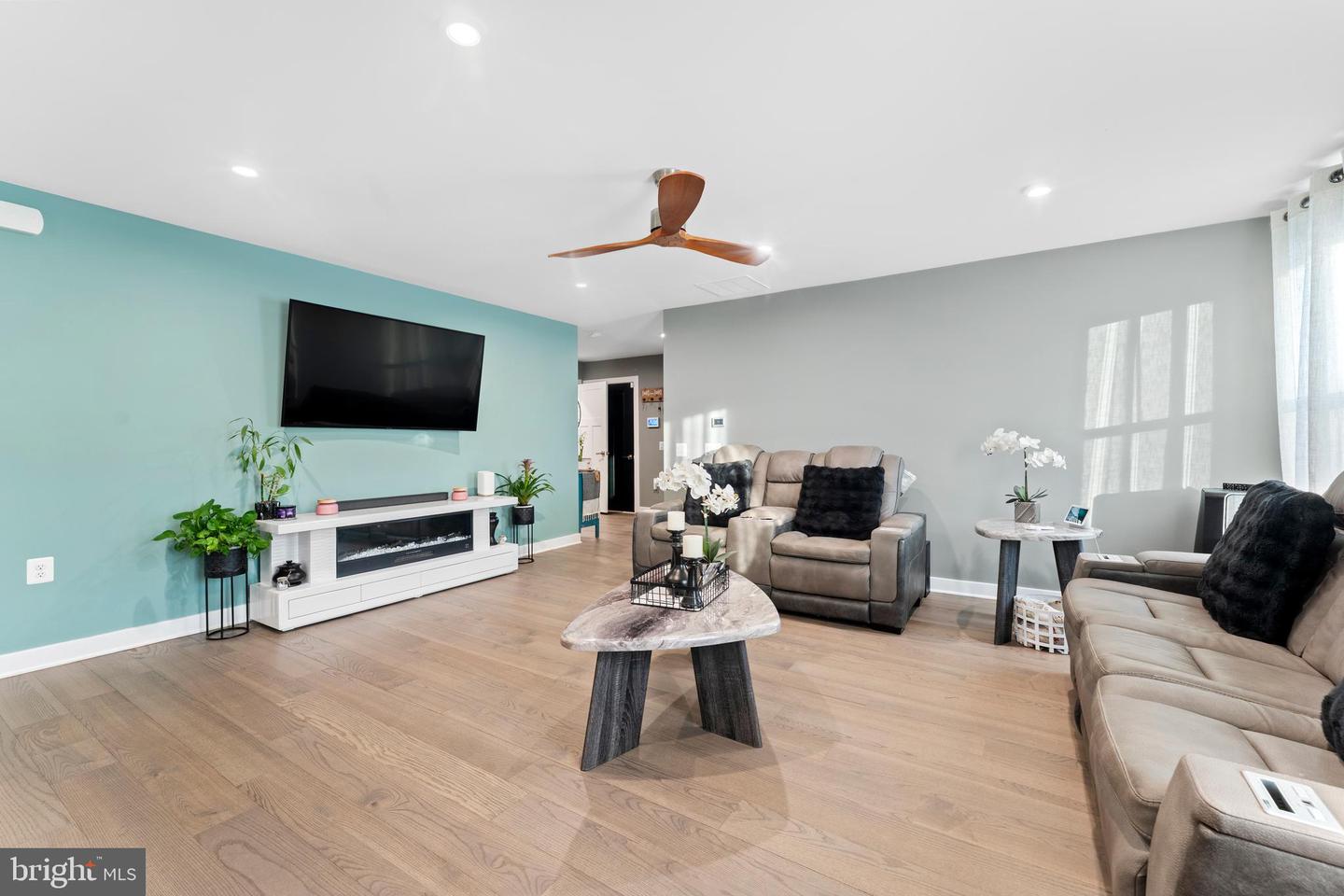 18261 SIGNATURE WAY, RUTHER GLEN, Virginia 22546, 4 Bedrooms Bedrooms, ,3 BathroomsBathrooms,Residential,For sale,18261 SIGNATURE WAY,VACV2009500 MLS # VACV2009500