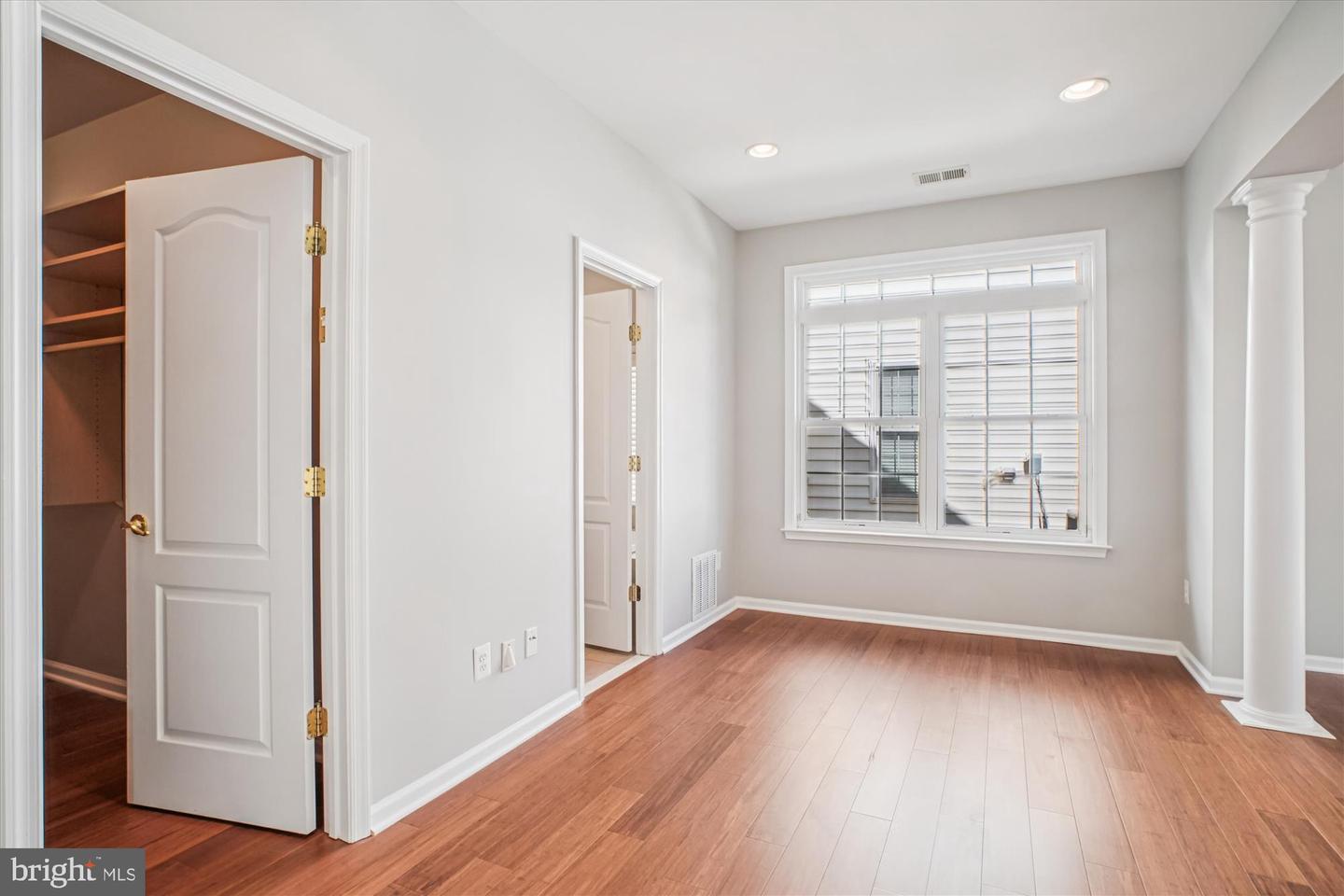 20763 CRESCENT POINTE PL, ASHBURN, Virginia 20147, 3 Bedrooms Bedrooms, ,3 BathroomsBathrooms,Residential,For sale,20763 CRESCENT POINTE PL,VALO2115330 MLS # VALO2115330