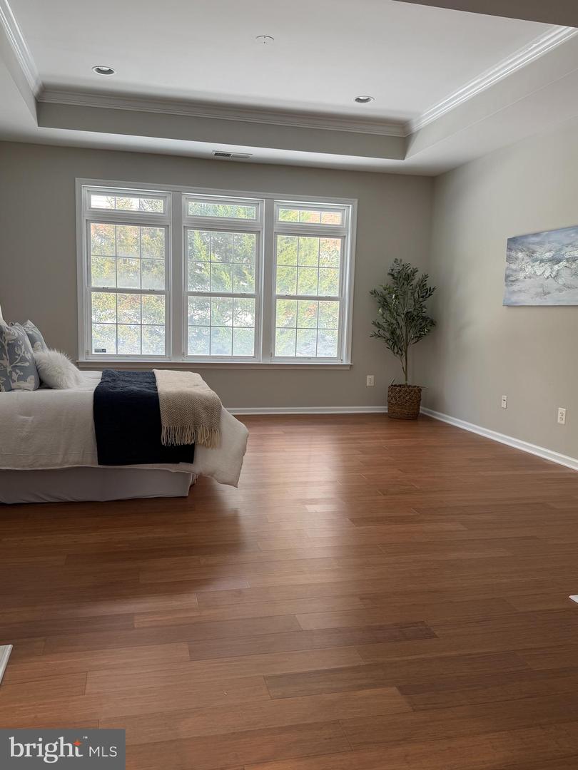 20763 CRESCENT POINTE PL, ASHBURN, Virginia 20147, 3 Bedrooms Bedrooms, ,3 BathroomsBathrooms,Residential,For sale,20763 CRESCENT POINTE PL,VALO2115330 MLS # VALO2115330