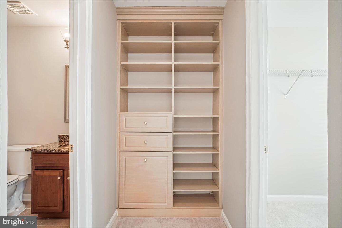 20763 CRESCENT POINTE PL, ASHBURN, Virginia 20147, 3 Bedrooms Bedrooms, ,3 BathroomsBathrooms,Residential,For sale,20763 CRESCENT POINTE PL,VALO2115330 MLS # VALO2115330