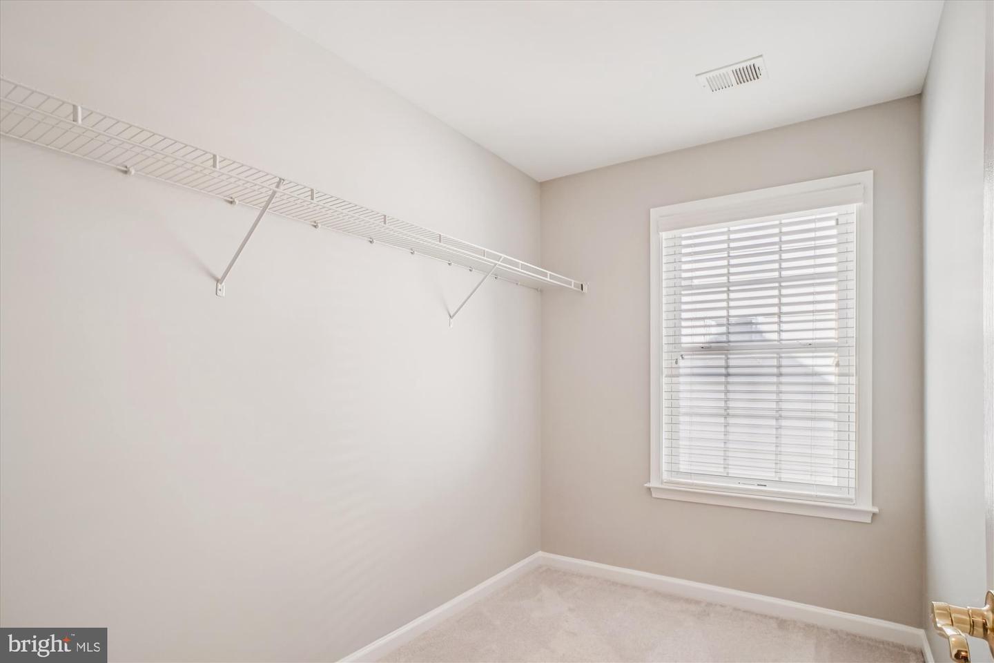 20763 CRESCENT POINTE PL, ASHBURN, Virginia 20147, 3 Bedrooms Bedrooms, ,3 BathroomsBathrooms,Residential,For sale,20763 CRESCENT POINTE PL,VALO2115330 MLS # VALO2115330