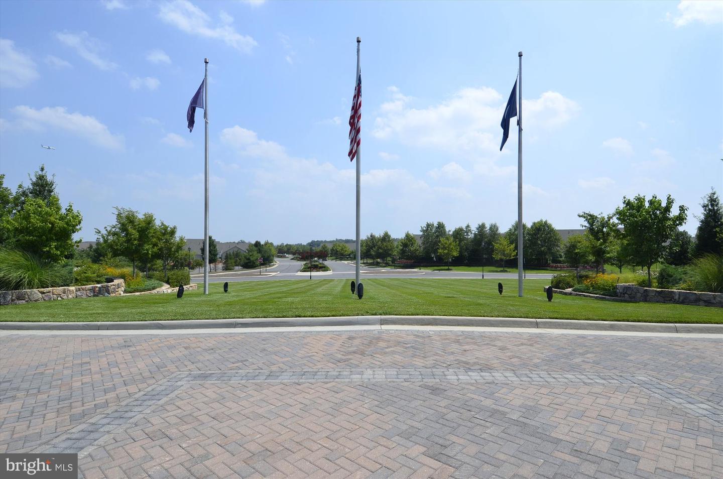 20763 CRESCENT POINTE PL, ASHBURN, Virginia 20147, 3 Bedrooms Bedrooms, ,3 BathroomsBathrooms,Residential,For sale,20763 CRESCENT POINTE PL,VALO2115330 MLS # VALO2115330