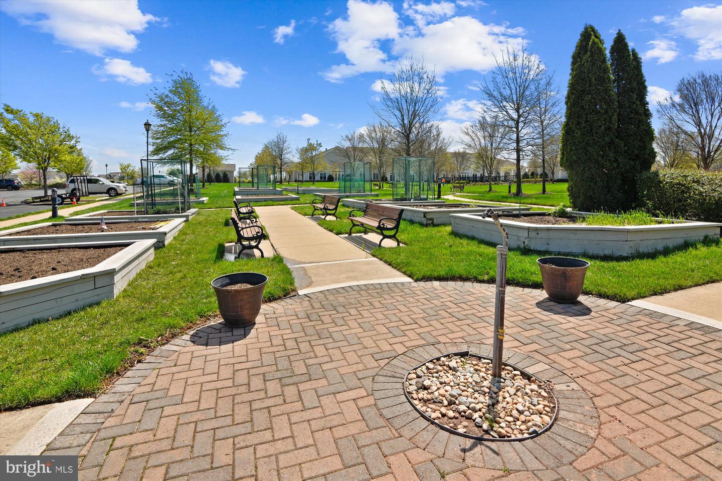 20763 CRESCENT POINTE PL, ASHBURN, Virginia 20147, 3 Bedrooms Bedrooms, ,3 BathroomsBathrooms,Residential,For sale,20763 CRESCENT POINTE PL,VALO2115330 MLS # VALO2115330