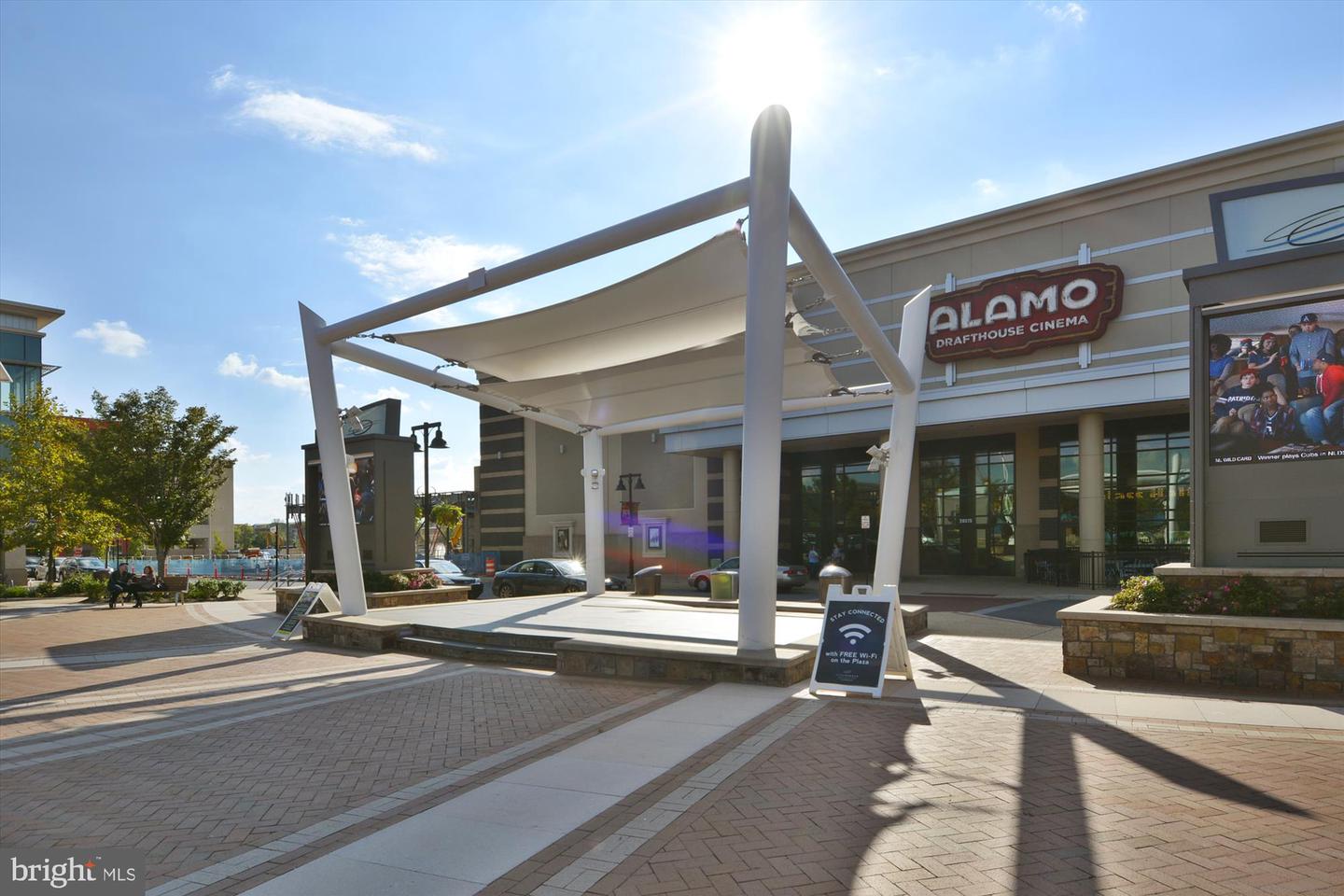 20763 CRESCENT POINTE PL, ASHBURN, Virginia 20147, 3 Bedrooms Bedrooms, ,3 BathroomsBathrooms,Residential,For sale,20763 CRESCENT POINTE PL,VALO2115330 MLS # VALO2115330