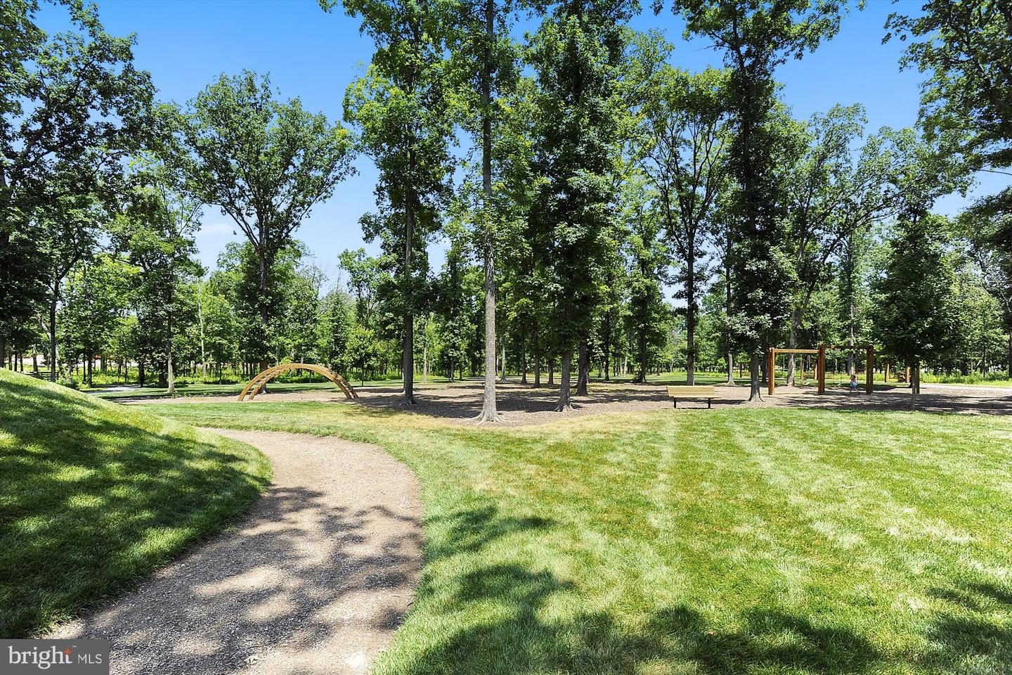 20763 CRESCENT POINTE PL, ASHBURN, Virginia 20147, 3 Bedrooms Bedrooms, ,3 BathroomsBathrooms,Residential,For sale,20763 CRESCENT POINTE PL,VALO2115330 MLS # VALO2115330