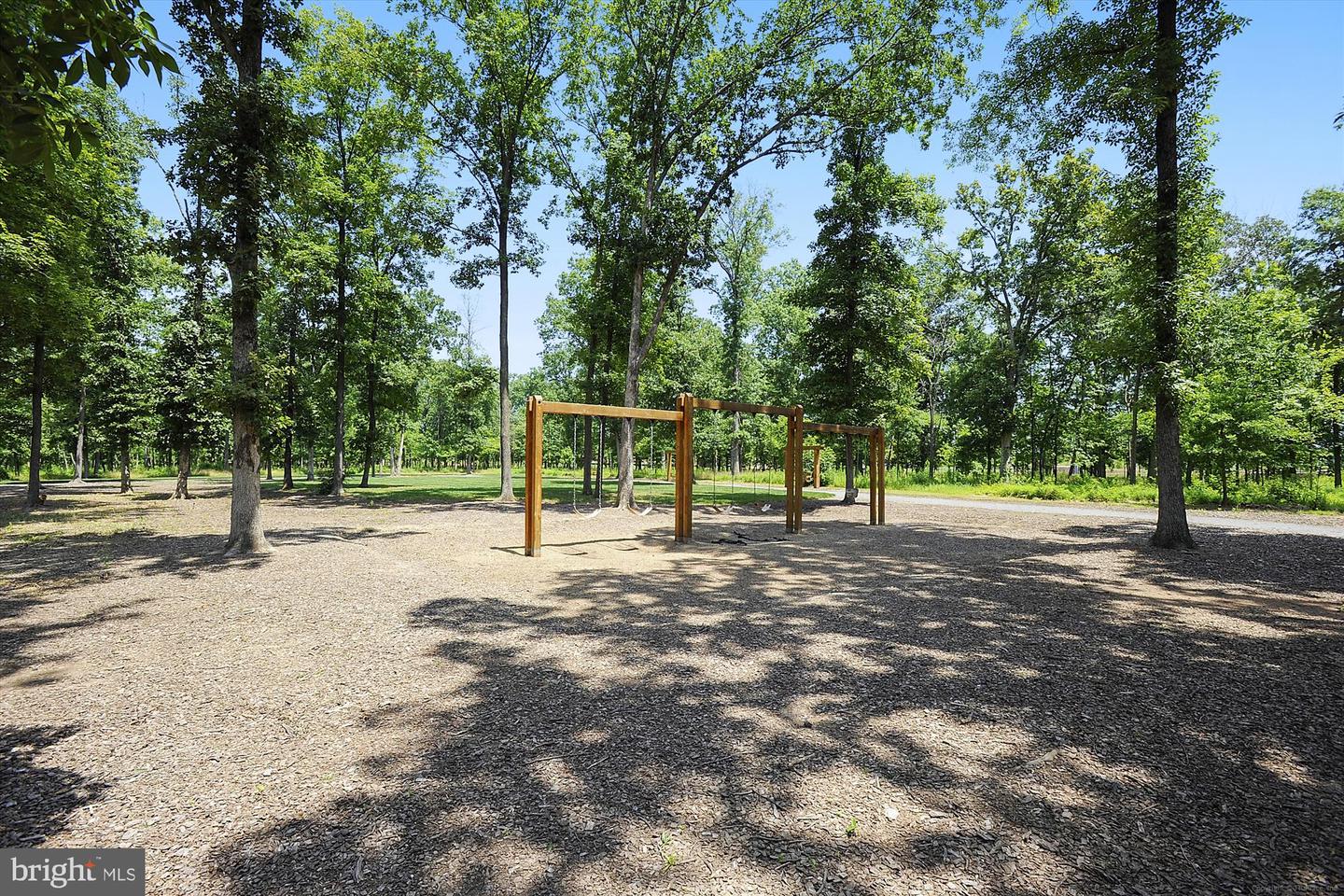 20763 CRESCENT POINTE PL, ASHBURN, Virginia 20147, 3 Bedrooms Bedrooms, ,3 BathroomsBathrooms,Residential,For sale,20763 CRESCENT POINTE PL,VALO2115330 MLS # VALO2115330