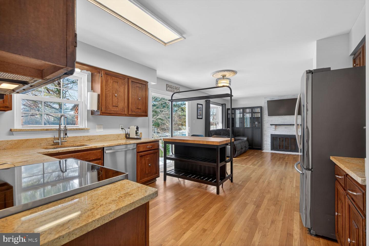 5610 WOOD THRUSH CT, FAIRFAX, Virginia 22032, 5 Bedrooms Bedrooms, ,2 BathroomsBathrooms,Residential,For sale,5610 WOOD THRUSH CT,VAFX2289302 MLS # VAFX2289302