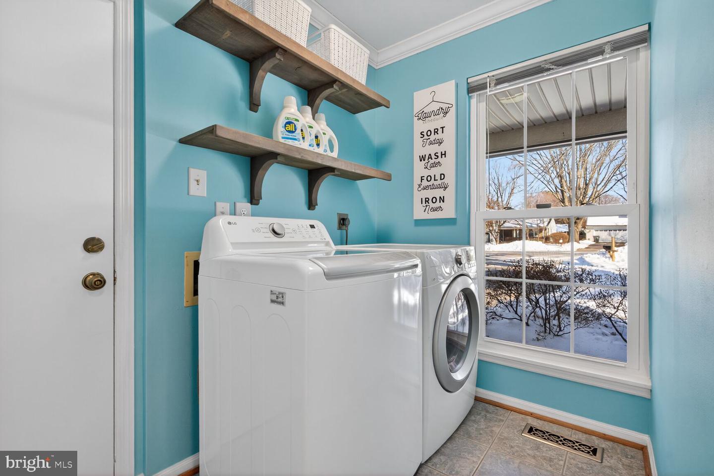 5610 WOOD THRUSH CT, FAIRFAX, Virginia 22032, 5 Bedrooms Bedrooms, ,2 BathroomsBathrooms,Residential,For sale,5610 WOOD THRUSH CT,VAFX2289302 MLS # VAFX2289302