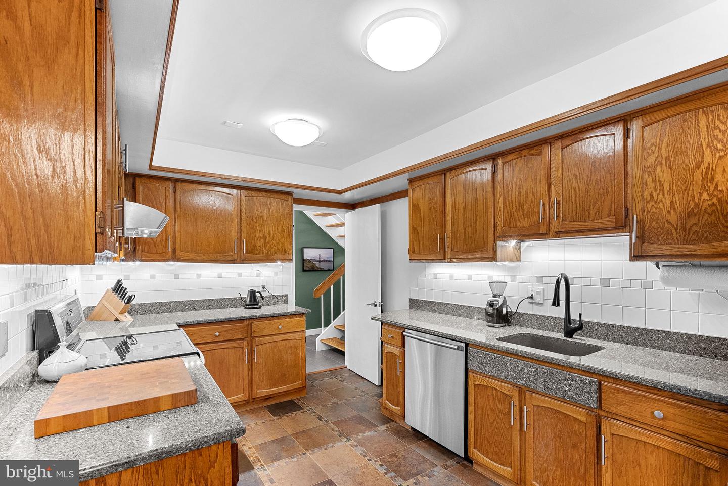 1628 GREENBRIAR CT, RESTON, Virginia 20190, 4 Bedrooms Bedrooms, ,2 BathroomsBathrooms,Residential,For sale,1628 GREENBRIAR CT,VAFX2289320 MLS # VAFX2289320