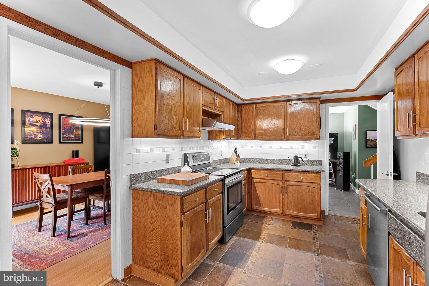 1628 GREENBRIAR CT, RESTON, Virginia 20190, 4 Bedrooms Bedrooms, ,2 BathroomsBathrooms,Residential,For sale,1628 GREENBRIAR CT,VAFX2289320 MLS # VAFX2289320