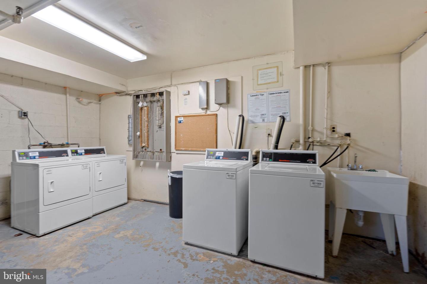 10171 FAIR WOODS DR #301, FAIRFAX, Virginia 22030, 2 Bedrooms Bedrooms, ,1 BathroomBathrooms,Residential,For sale,10171 FAIR WOODS DR #301,VAFC2007740 MLS # VAFC2007740