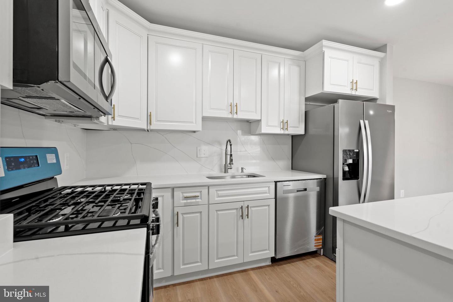 10171 FAIR WOODS DR #301, FAIRFAX, Virginia 22030, 2 Bedrooms Bedrooms, ,1 BathroomBathrooms,Residential,For sale,10171 FAIR WOODS DR #301,VAFC2007740 MLS # VAFC2007740