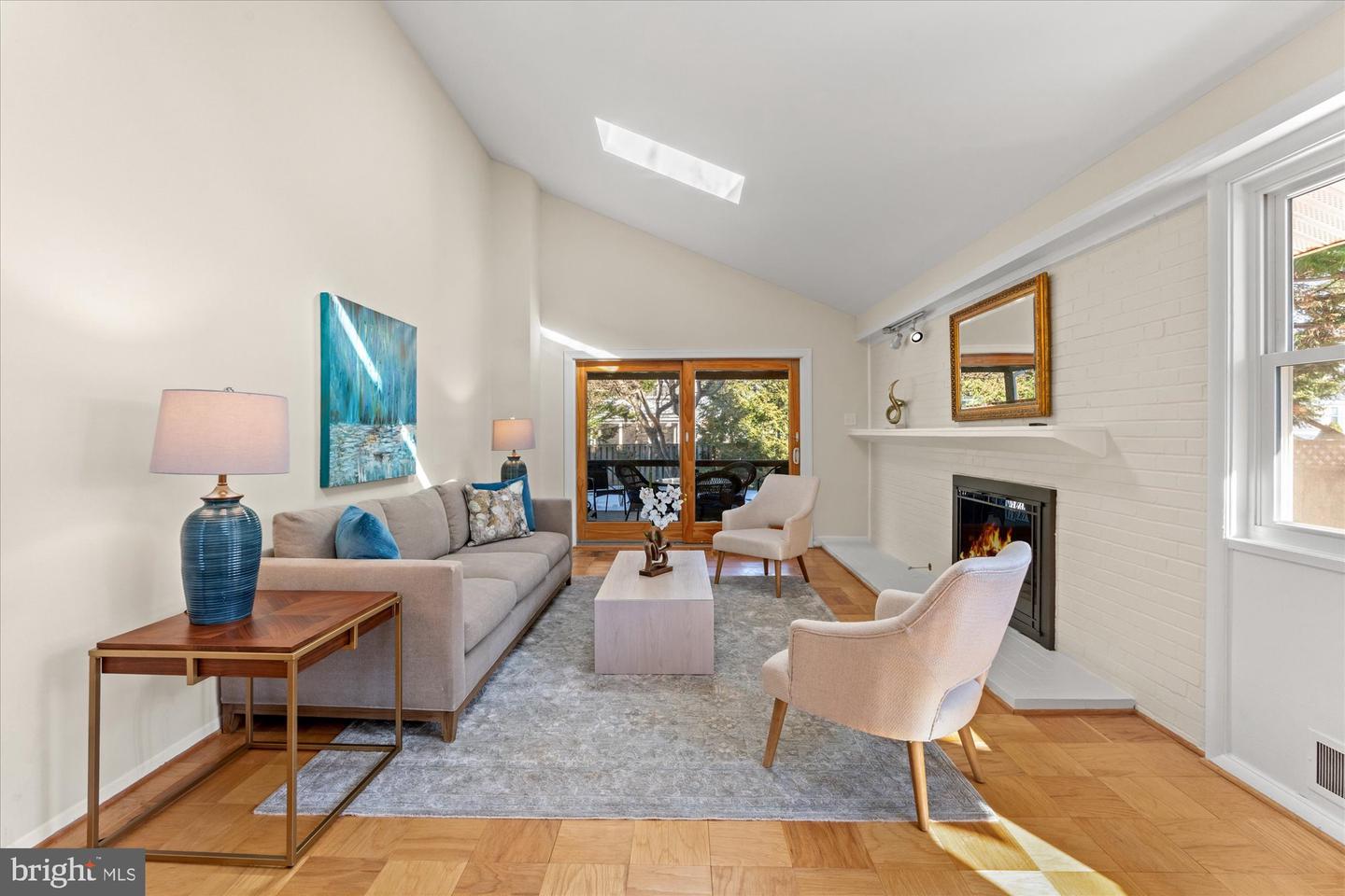 1024 CROTON DR, ALEXANDRIA, Virginia 22308, 3 Bedrooms Bedrooms, ,2 BathroomsBathrooms,Residential,For sale,1024 CROTON DR,VAFX2289344 MLS # VAFX2289344 1024 CROTON DR, ALEXANDRIA, Virginia 22308, 3 Bedrooms Bedrooms, ,2 BathroomsBathrooms,Residential,For sale,1024 CROTON DR,VAFX2289344 MLS # VAFX2289344