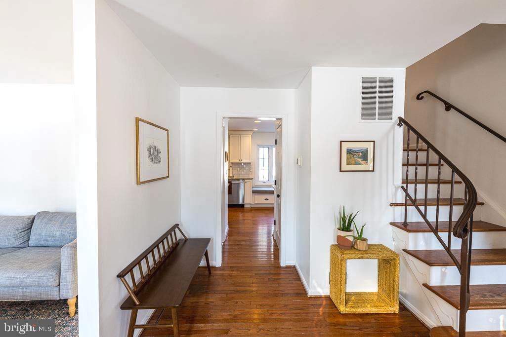 2510 LITTLE RIVER RD, HAYMARKET, Virginia 20169, 5 Bedrooms Bedrooms, 8 Rooms Rooms,2 BathroomsBathrooms,Residential,For sale,2510 LITTLE RIVER RD,VAPW2111992 MLS # VAPW2111992 2510 LITTLE RIVER RD, HAYMARKET, Virginia 20169, 5 Bedrooms Bedrooms, 8 Rooms Rooms,2 BathroomsBathrooms,Residential,For sale,2510 LITTLE RIVER RD,VAPW2111992 MLS # VAPW2111992