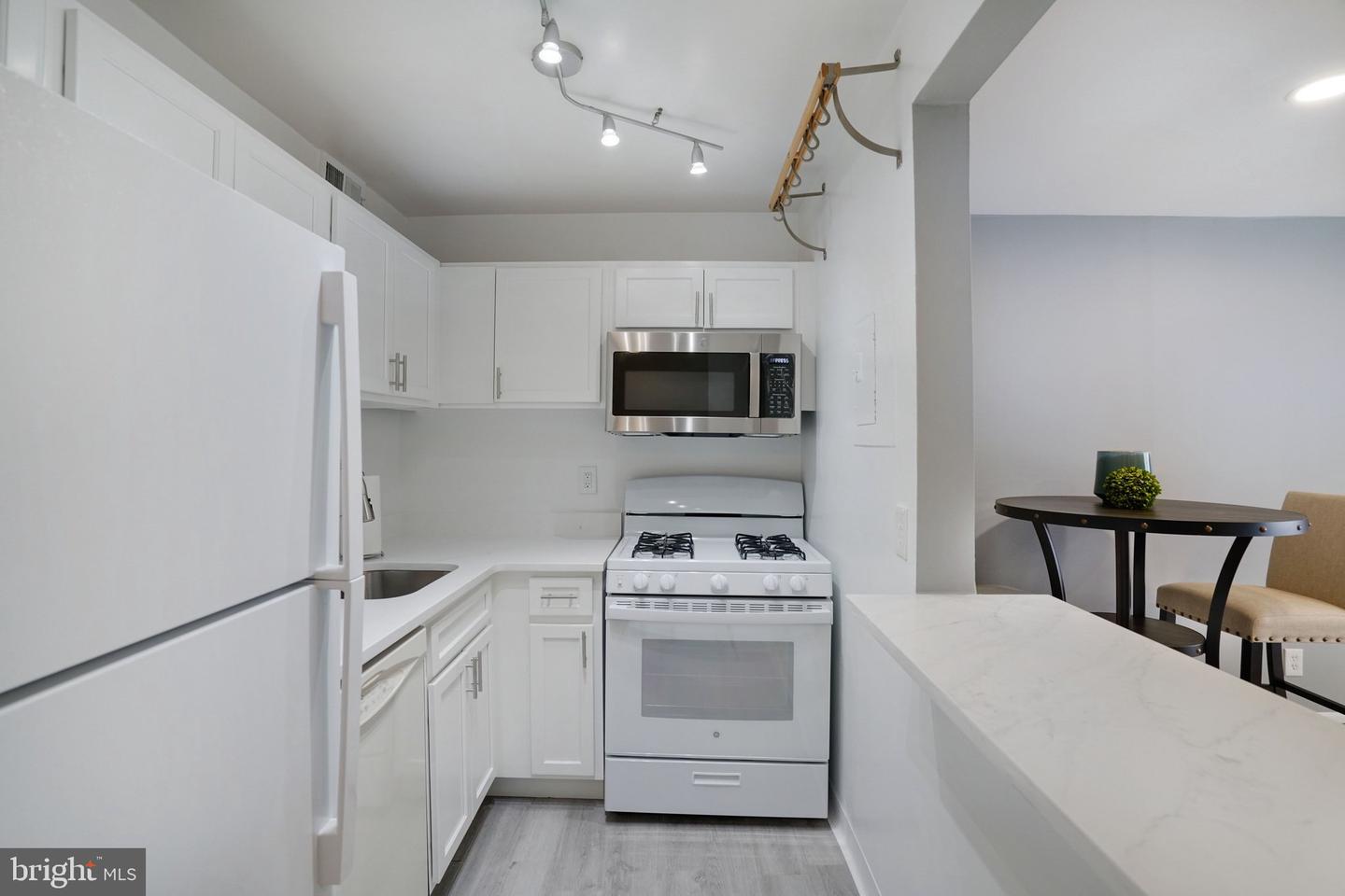 3100 S MANCHESTER ST #909, FALLS CHURCH, Virginia 22044, 1 Room Rooms,1 BathroomBathrooms,Residential,For sale,3100 S MANCHESTER ST #909,VAFX2289400 MLS # VAFX2289400