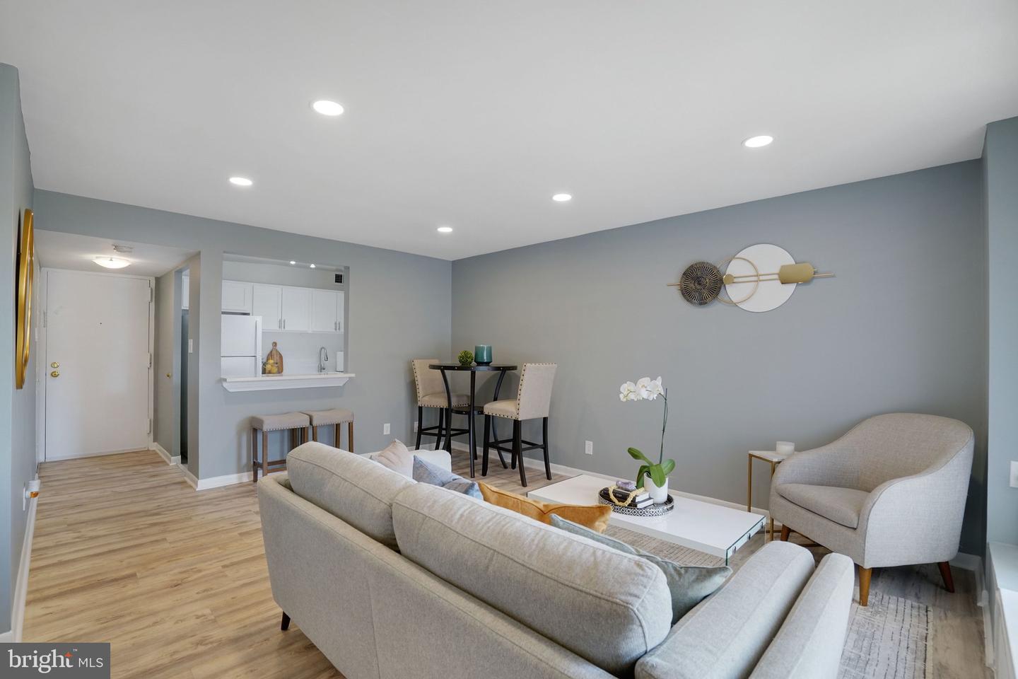 3100 S MANCHESTER ST #909, FALLS CHURCH, Virginia 22044, 1 Room Rooms,1 BathroomBathrooms,Residential,For sale,3100 S MANCHESTER ST #909,VAFX2289400 MLS # VAFX2289400