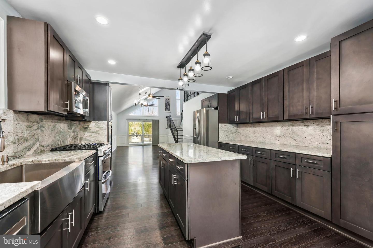 3031 DASHIELL RD, FALLS CHURCH, Virginia 22042, 5 Bedrooms Bedrooms, ,3 BathroomsBathrooms,Residential,For sale,3031 DASHIELL RD,VAFX2289424 MLS # VAFX2289424