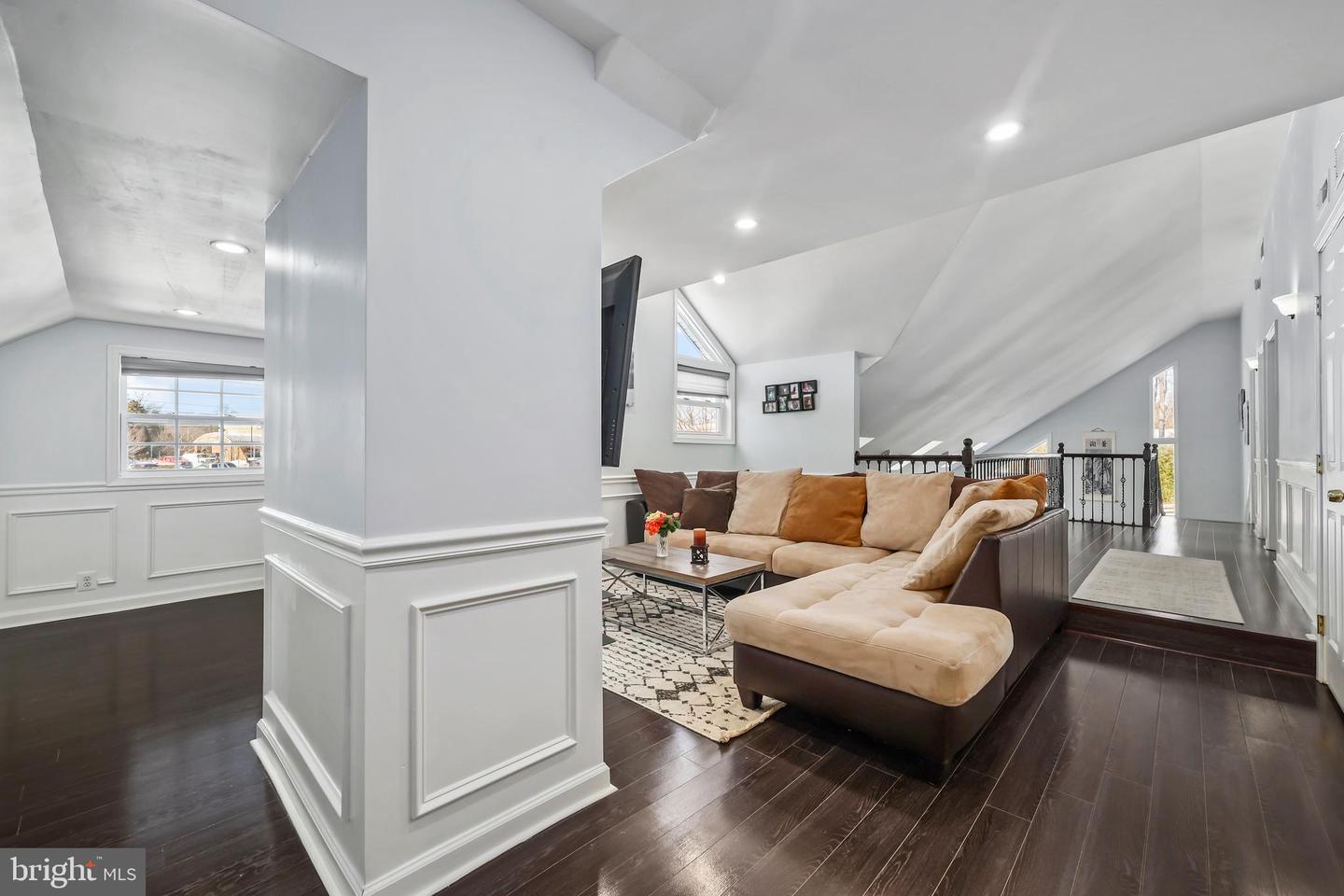 3031 DASHIELL RD, FALLS CHURCH, Virginia 22042, 5 Bedrooms Bedrooms, ,3 BathroomsBathrooms,Residential,For sale,3031 DASHIELL RD,VAFX2289424 MLS # VAFX2289424