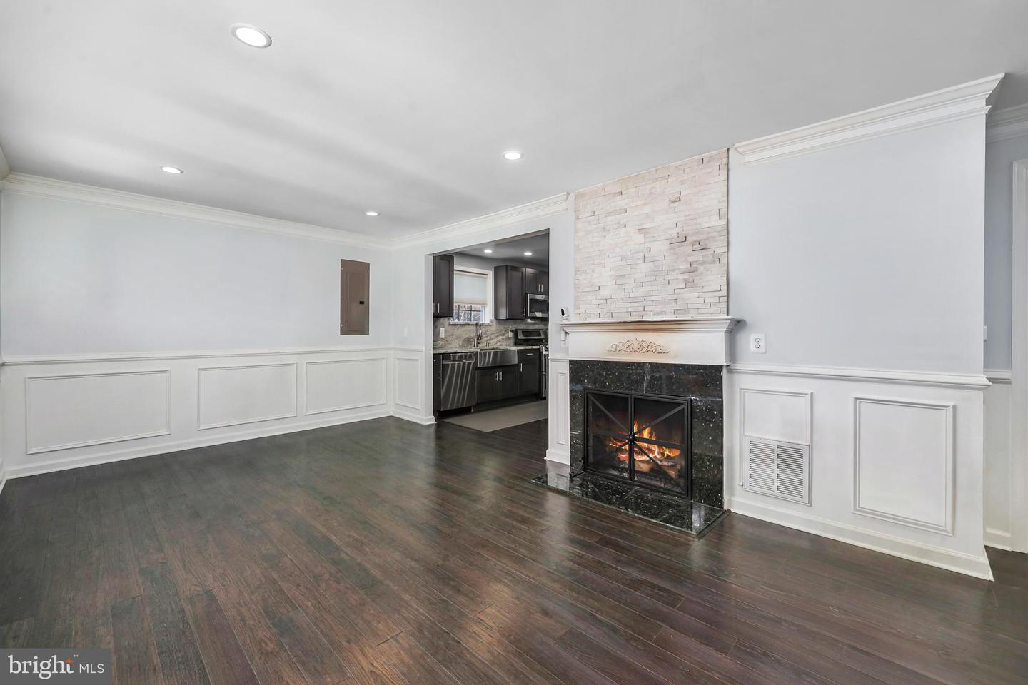 3031 DASHIELL RD, FALLS CHURCH, Virginia 22042, 5 Bedrooms Bedrooms, ,3 BathroomsBathrooms,Residential,For sale,3031 DASHIELL RD,VAFX2289424 MLS # VAFX2289424