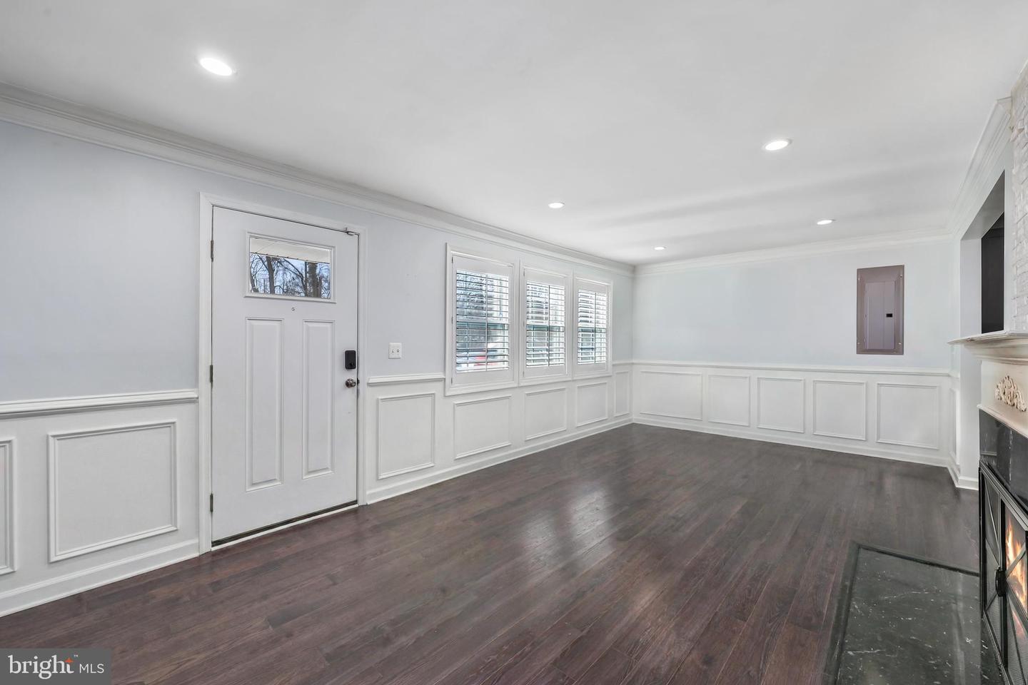 3031 DASHIELL RD, FALLS CHURCH, Virginia 22042, 5 Bedrooms Bedrooms, ,3 BathroomsBathrooms,Residential,For sale,3031 DASHIELL RD,VAFX2289424 MLS # VAFX2289424