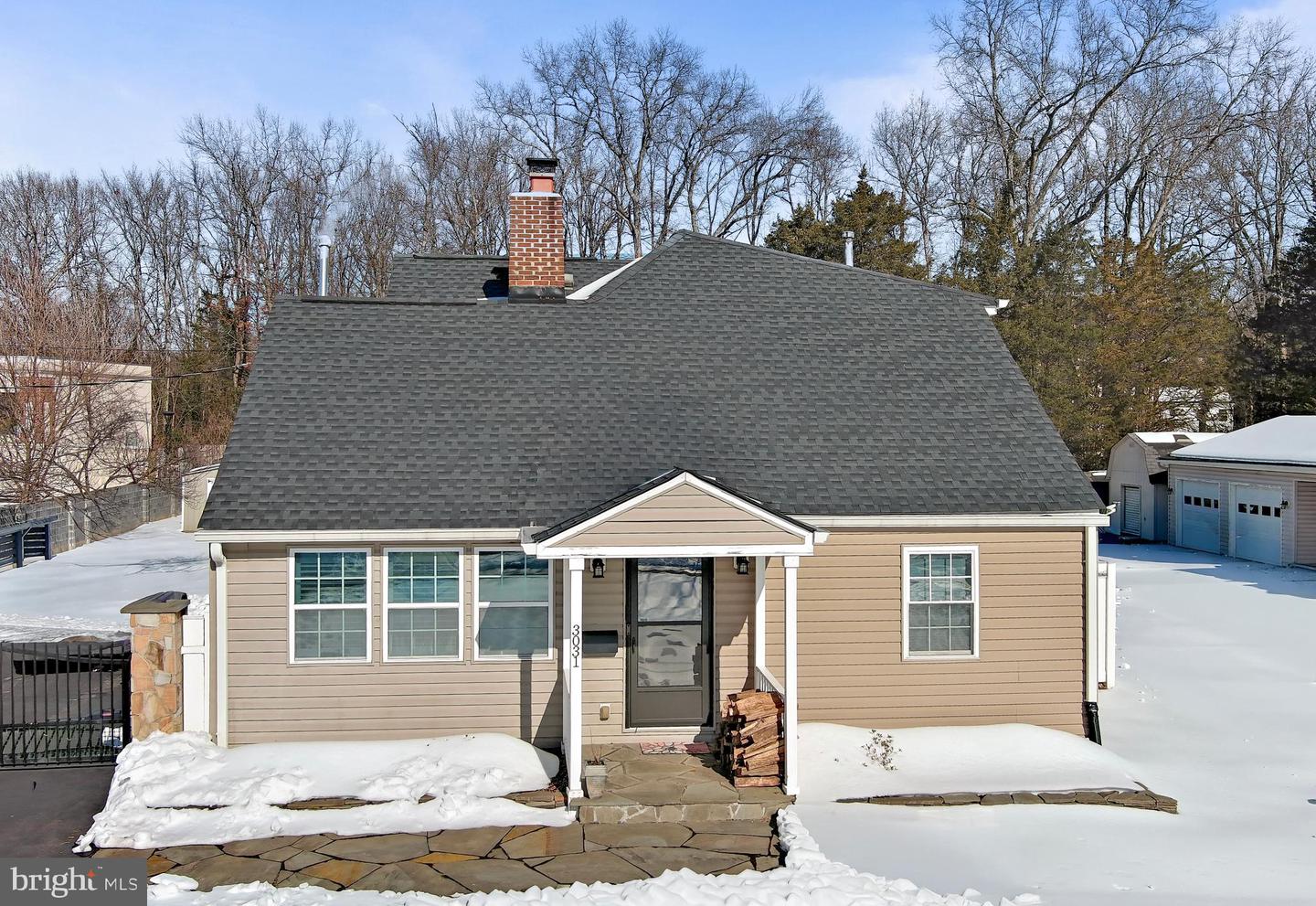 3031 DASHIELL RD, FALLS CHURCH, Virginia 22042, 5 Bedrooms Bedrooms, ,3 BathroomsBathrooms,Residential,For sale,3031 DASHIELL RD,VAFX2289424 MLS # VAFX2289424