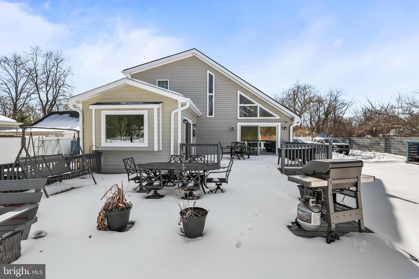 3031 DASHIELL RD, FALLS CHURCH, Virginia 22042, 5 Bedrooms Bedrooms, ,3 BathroomsBathrooms,Residential,For sale,3031 DASHIELL RD,VAFX2289424 MLS # VAFX2289424