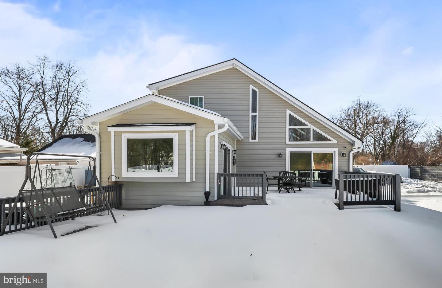 3031 DASHIELL RD, FALLS CHURCH, Virginia 22042, 5 Bedrooms Bedrooms, ,3 BathroomsBathrooms,Residential,For sale,3031 DASHIELL RD,VAFX2289424 MLS # VAFX2289424