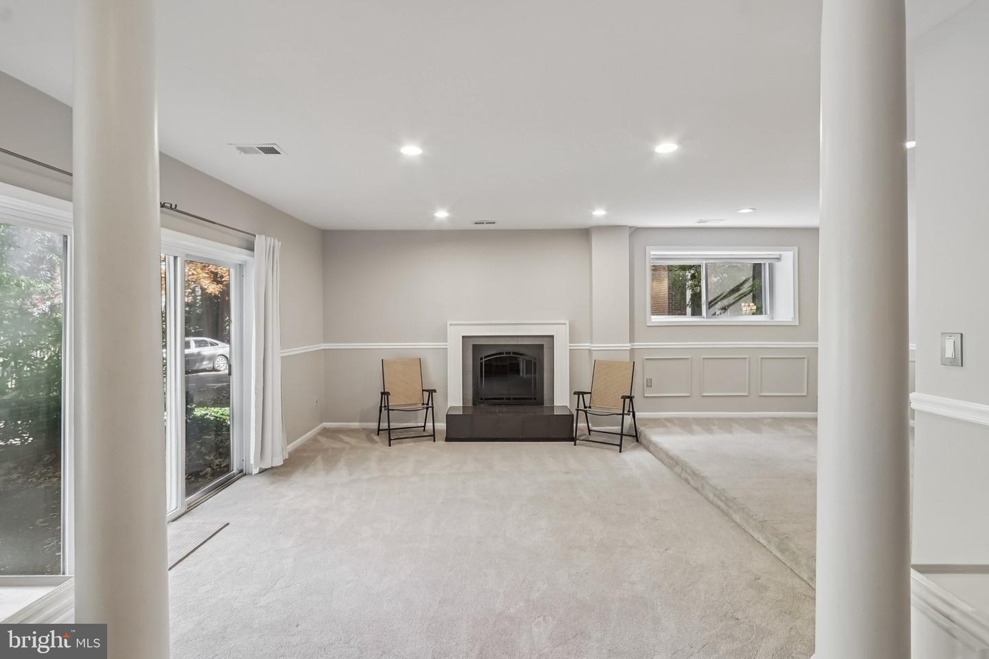 3769 PERSIMMON CIR, FAIRFAX, Virginia 22031, 2 Bedrooms Bedrooms, 6 Rooms Rooms,2 BathroomsBathrooms,Residential,For sale,3769 PERSIMMON CIR,VAFX2289486 MLS # VAFX2289486