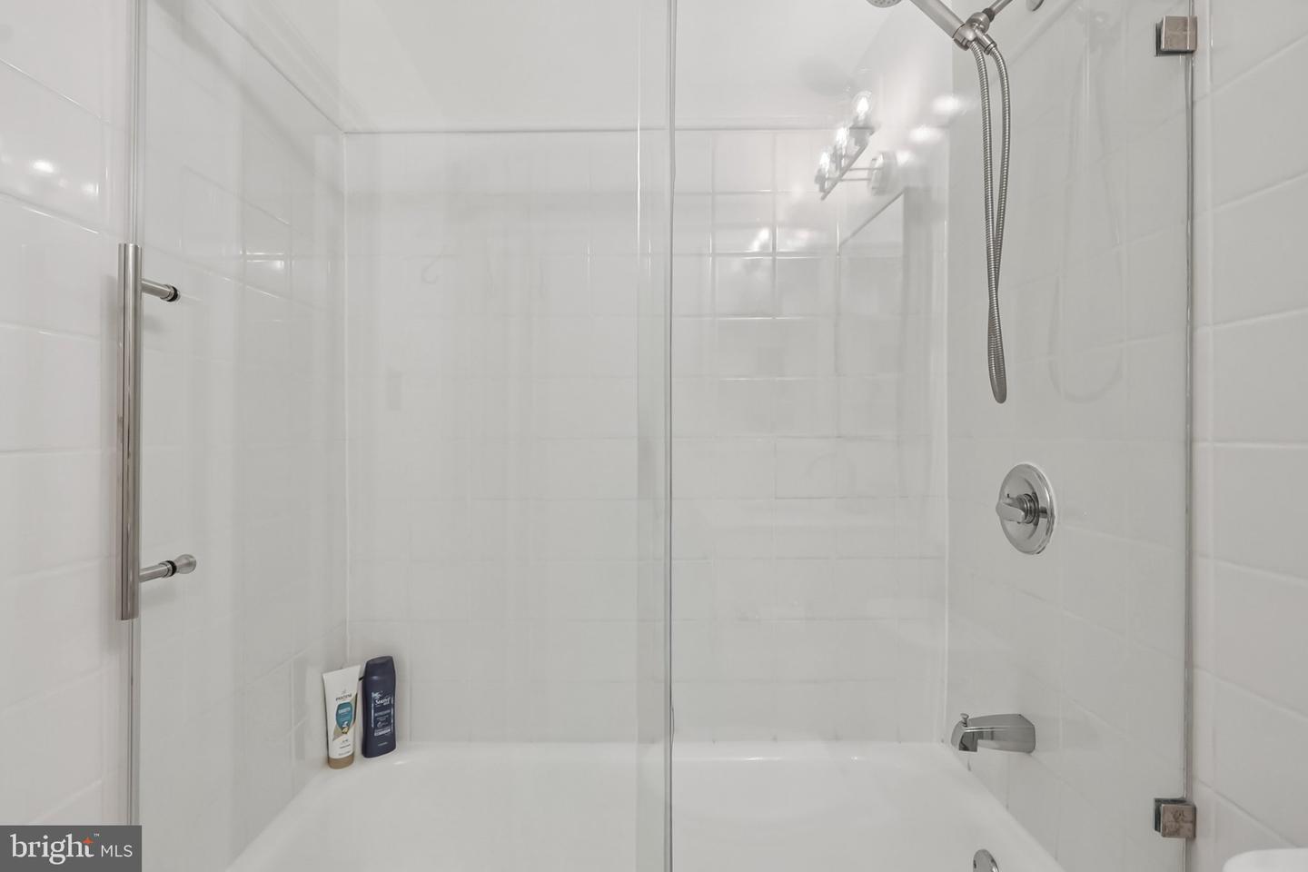 3769 PERSIMMON CIR, FAIRFAX, Virginia 22031, 2 Bedrooms Bedrooms, 6 Rooms Rooms,2 BathroomsBathrooms,Residential,For sale,3769 PERSIMMON CIR,VAFX2289486 MLS # VAFX2289486