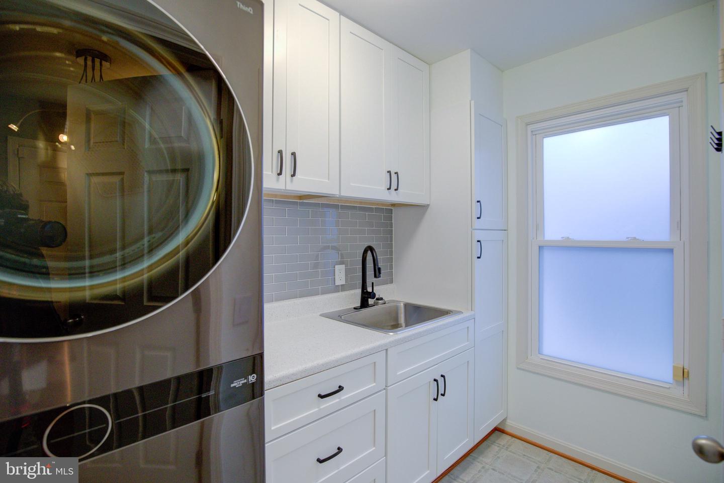 5408 HEATHERFORD CT, FAIRFAX, Virginia 22030, 4 Bedrooms Bedrooms, ,3 BathroomsBathrooms,Residential,For sale,5408 HEATHERFORD CT,VAFX2289490 MLS # VAFX2289490