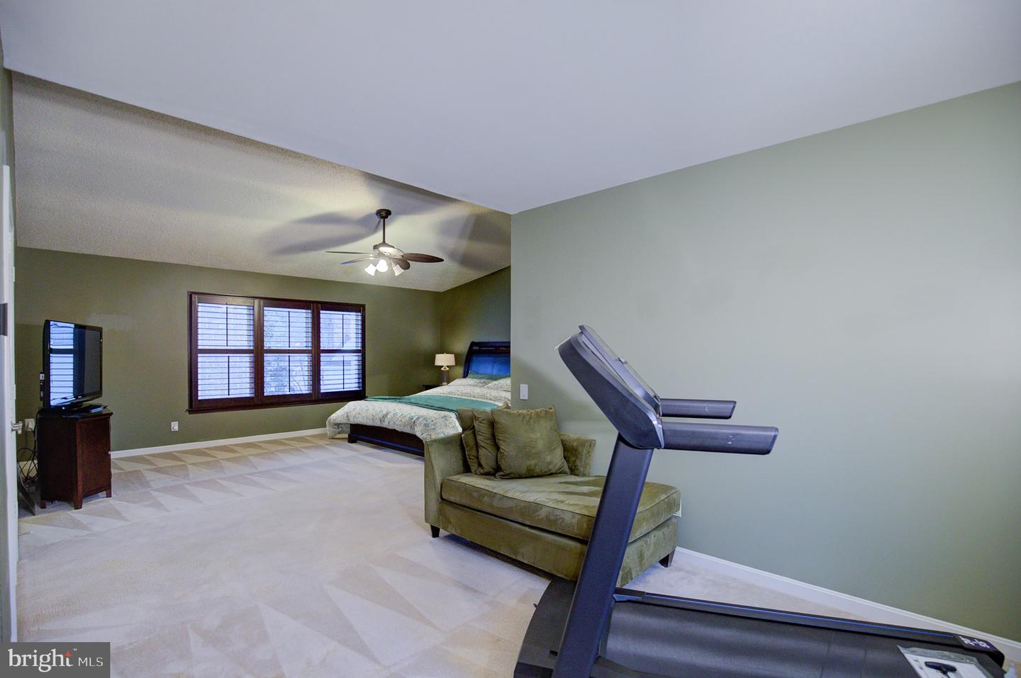 5408 HEATHERFORD CT, FAIRFAX, Virginia 22030, 4 Bedrooms Bedrooms, ,3 BathroomsBathrooms,Residential,For sale,5408 HEATHERFORD CT,VAFX2289490 MLS # VAFX2289490