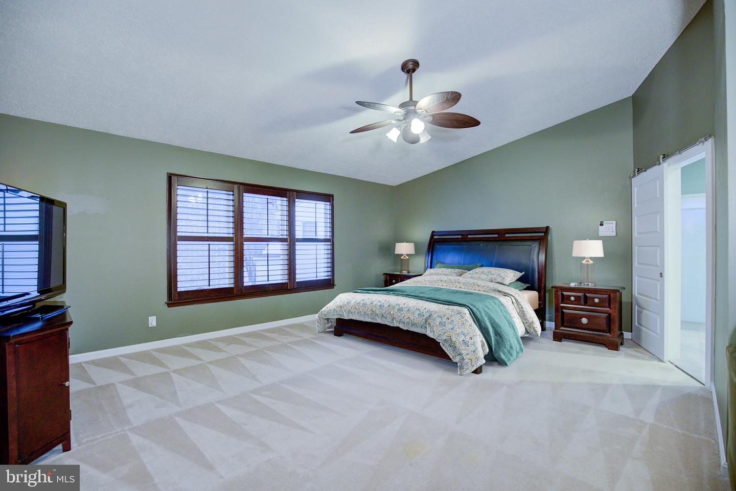 5408 HEATHERFORD CT, FAIRFAX, Virginia 22030, 4 Bedrooms Bedrooms, ,3 BathroomsBathrooms,Residential,For sale,5408 HEATHERFORD CT,VAFX2289490 MLS # VAFX2289490