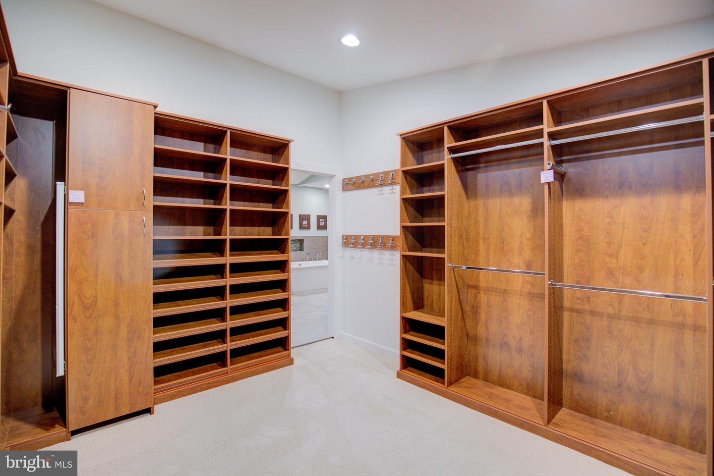 5408 HEATHERFORD CT, FAIRFAX, Virginia 22030, 4 Bedrooms Bedrooms, ,3 BathroomsBathrooms,Residential,For sale,5408 HEATHERFORD CT,VAFX2289490 MLS # VAFX2289490