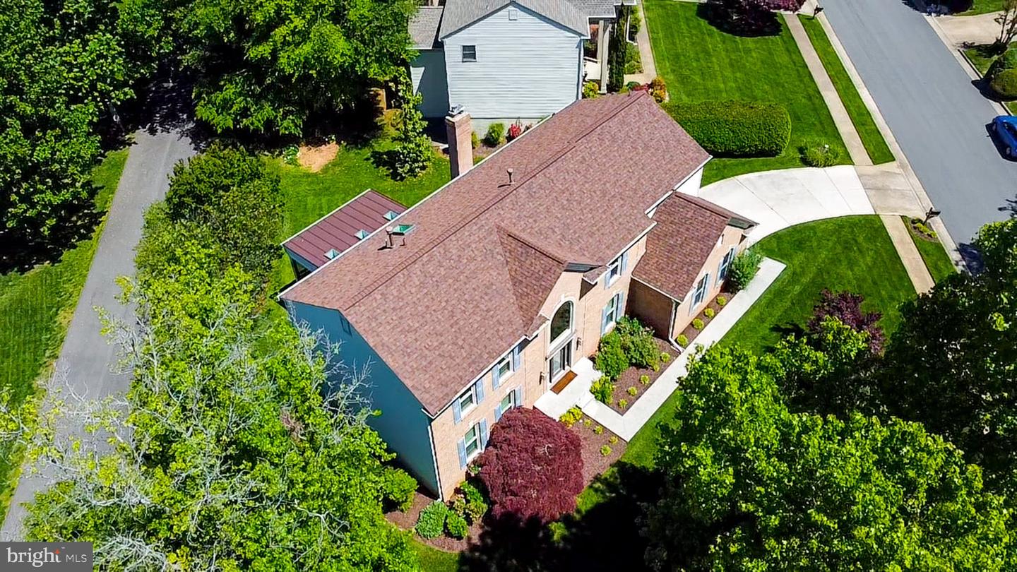 5408 HEATHERFORD CT, FAIRFAX, Virginia 22030, 4 Bedrooms Bedrooms, ,3 BathroomsBathrooms,Residential,For sale,5408 HEATHERFORD CT,VAFX2289490 MLS # VAFX2289490