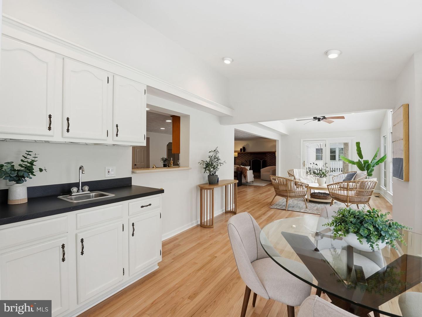 7752 GAMID DR, SPRINGFIELD, Virginia 22153, 5 Bedrooms Bedrooms, ,2 BathroomsBathrooms,Residential,For sale,7752 GAMID DR,VAFX2289504 MLS # VAFX2289504