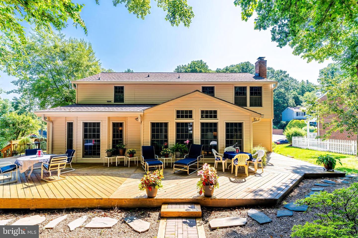 7752 GAMID DR, SPRINGFIELD, Virginia 22153, 5 Bedrooms Bedrooms, ,2 BathroomsBathrooms,Residential,For sale,7752 GAMID DR,VAFX2289504 MLS # VAFX2289504