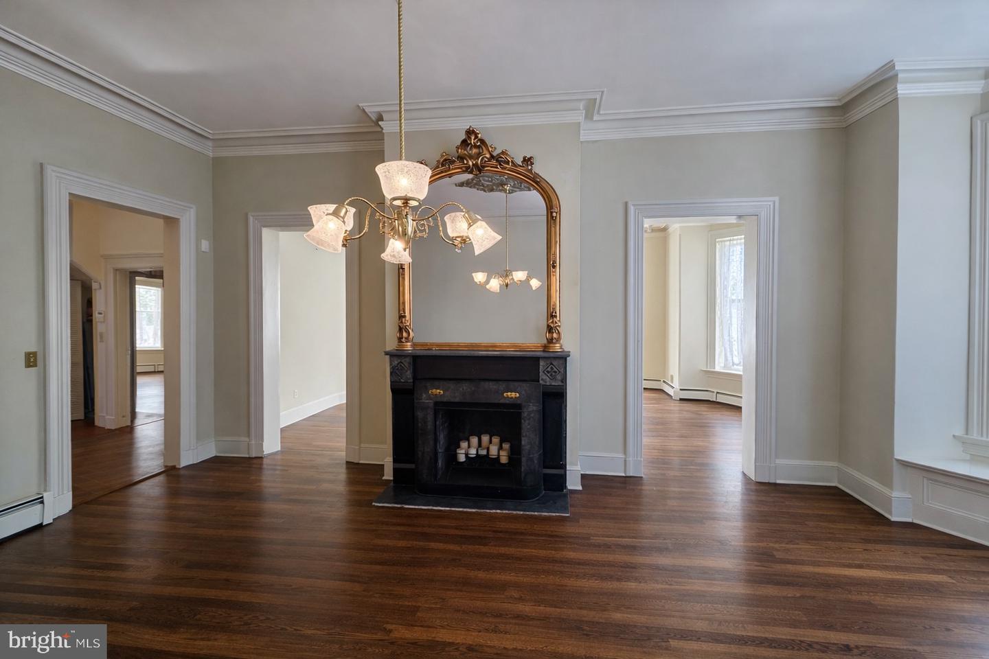 17 LOGAN CIR NW, WASHINGTON, District Of Columbia 20005, 6 Bedrooms Bedrooms, ,3 BathroomsBathrooms,Residential,For sale,17 LOGAN CIR NW,DCDC2245054 MLS # DCDC2245054