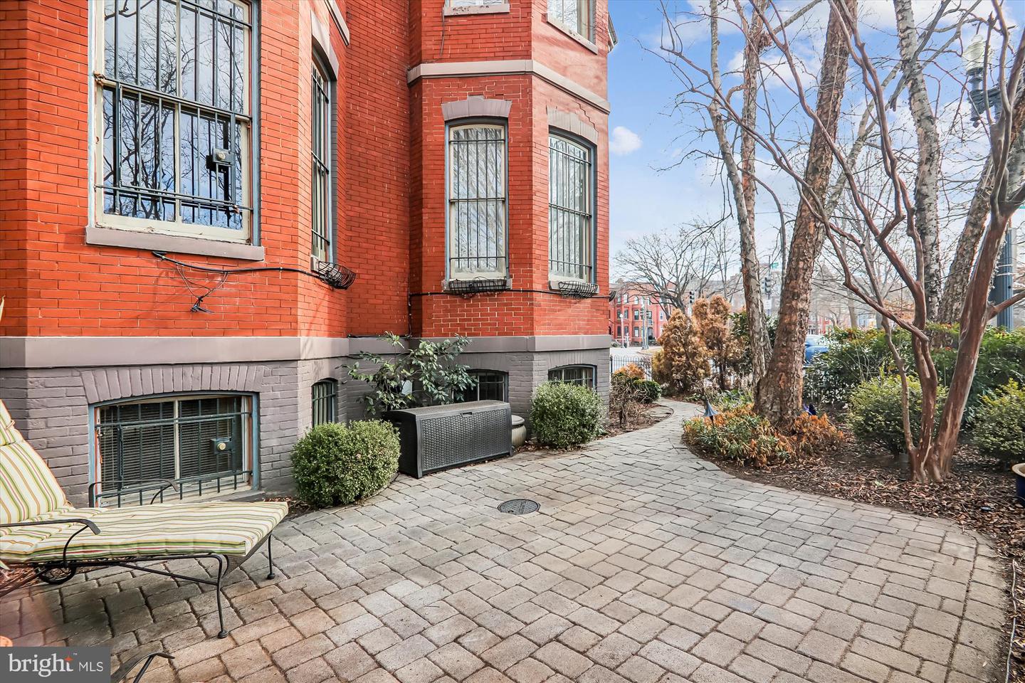 17 LOGAN CIR NW, WASHINGTON, District Of Columbia 20005, 6 Bedrooms Bedrooms, ,3 BathroomsBathrooms,Residential,For sale,17 LOGAN CIR NW,DCDC2245054 MLS # DCDC2245054