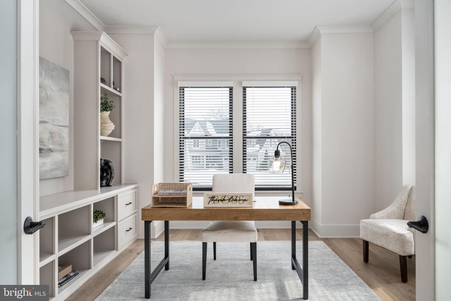 516 VALLEY DR SE, VIENNA, Virginia 22180, 6 Bedrooms Bedrooms, 23 Rooms Rooms,6 BathroomsBathrooms,Residential,For sale,516 VALLEY DR SE,VAFX2289572 MLS # VAFX2289572