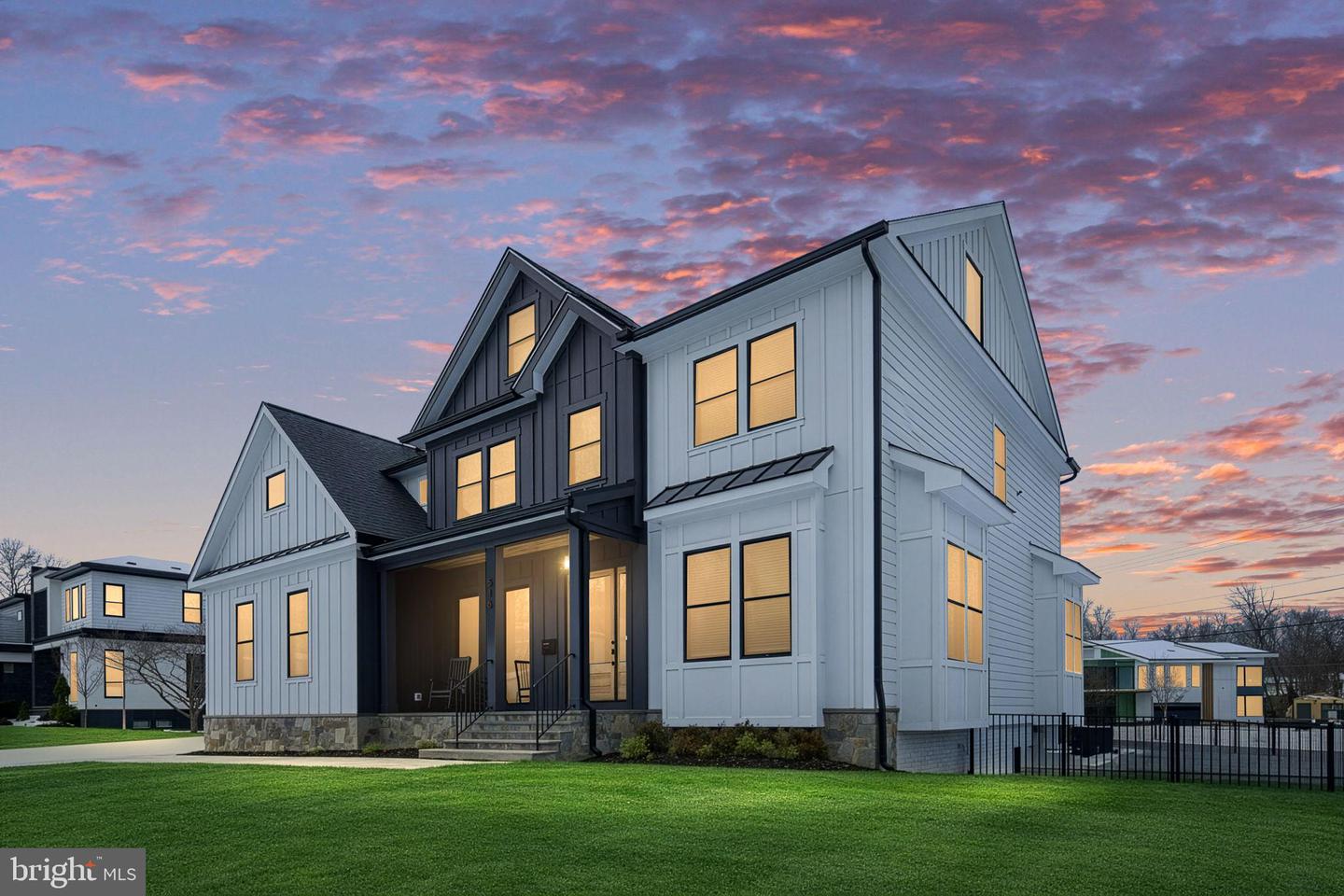 516 VALLEY DR SE, VIENNA, Virginia 22180, 6 Bedrooms Bedrooms, 23 Rooms Rooms,6 BathroomsBathrooms,Residential,For sale,516 VALLEY DR SE,VAFX2289572 MLS # VAFX2289572