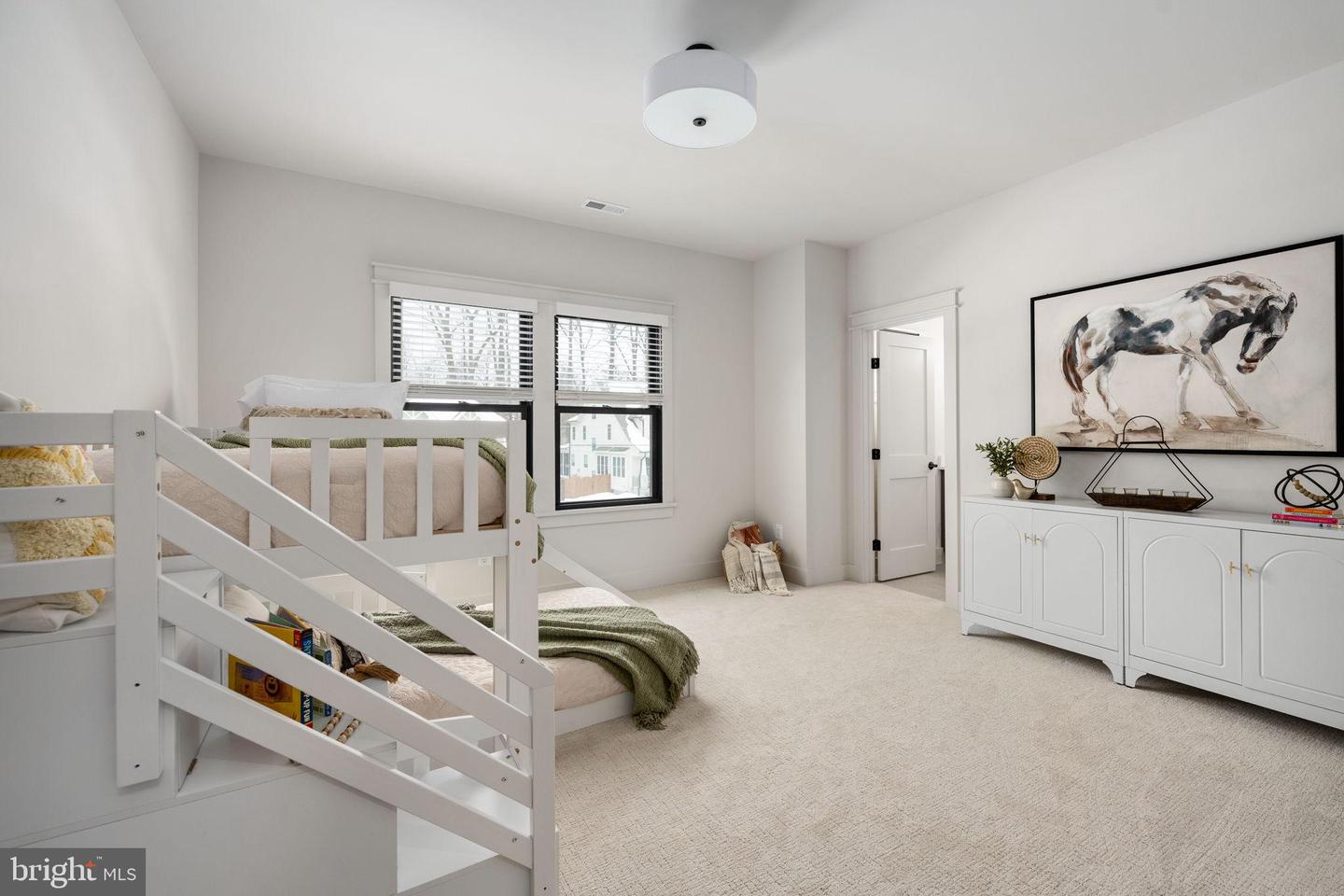 516 VALLEY DR SE, VIENNA, Virginia 22180, 6 Bedrooms Bedrooms, 23 Rooms Rooms,6 BathroomsBathrooms,Residential,For sale,516 VALLEY DR SE,VAFX2289572 MLS # VAFX2289572