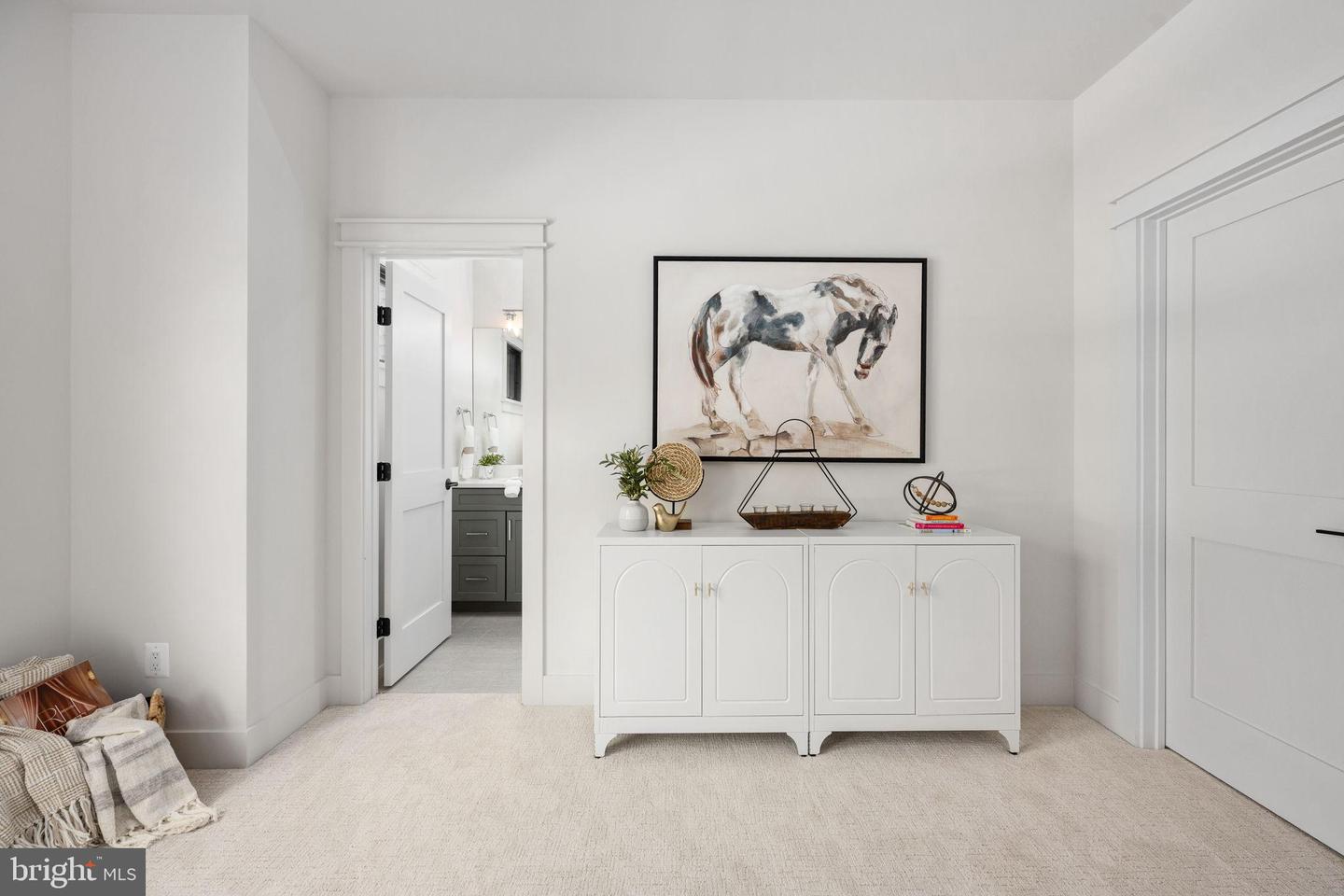 516 VALLEY DR SE, VIENNA, Virginia 22180, 6 Bedrooms Bedrooms, 23 Rooms Rooms,6 BathroomsBathrooms,Residential,For sale,516 VALLEY DR SE,VAFX2289572 MLS # VAFX2289572