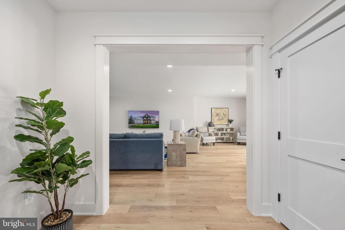 516 VALLEY DR SE, VIENNA, Virginia 22180, 6 Bedrooms Bedrooms, 23 Rooms Rooms,6 BathroomsBathrooms,Residential,For sale,516 VALLEY DR SE,VAFX2289572 MLS # VAFX2289572