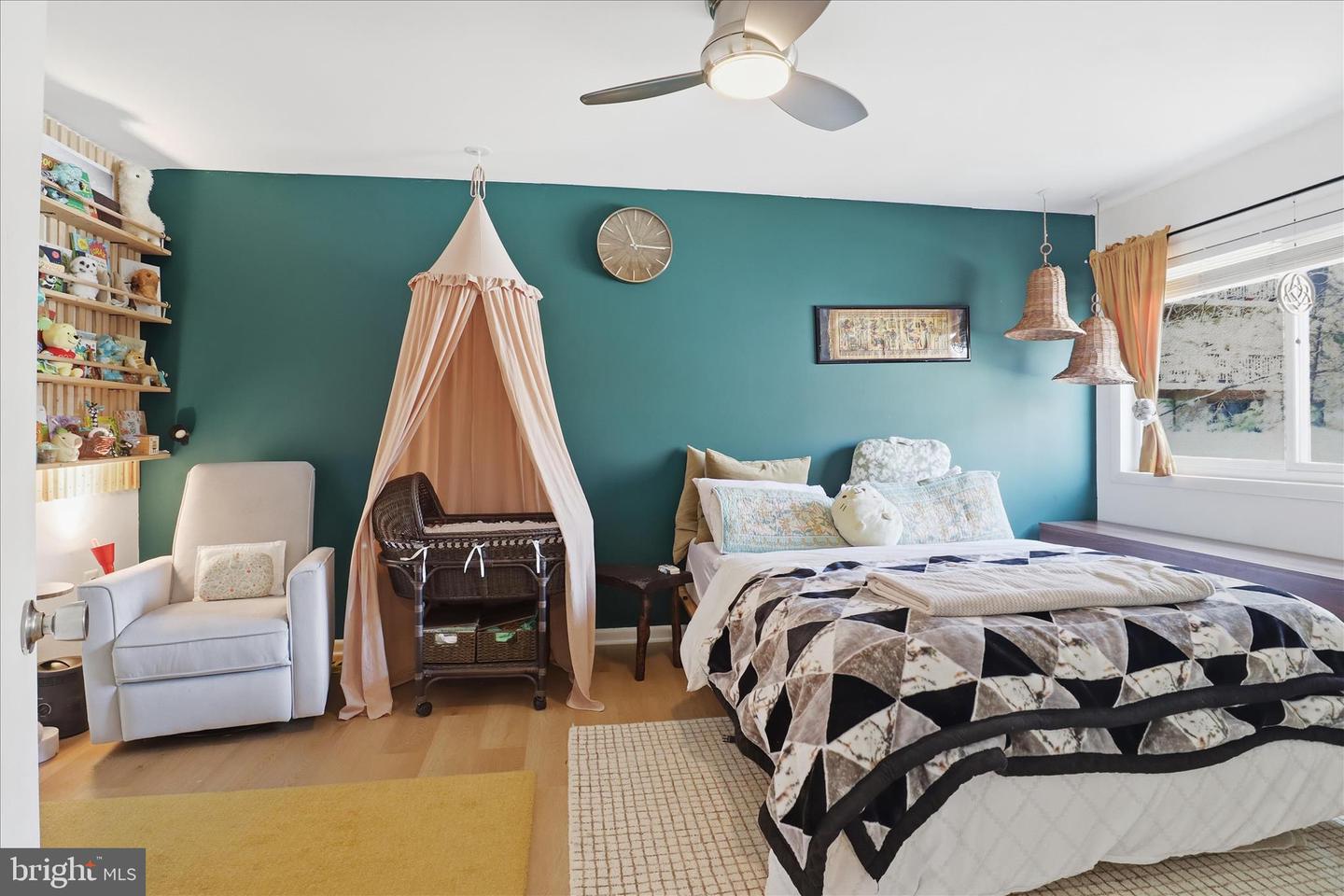 3300 S 28TH ST #404, ALEXANDRIA, Virginia 22302, 1 Bedroom Bedrooms, 4 Rooms Rooms,1 BathroomBathrooms,Residential,For sale,3300 S 28TH ST #404,VAAX2053910 MLS # VAAX2053910