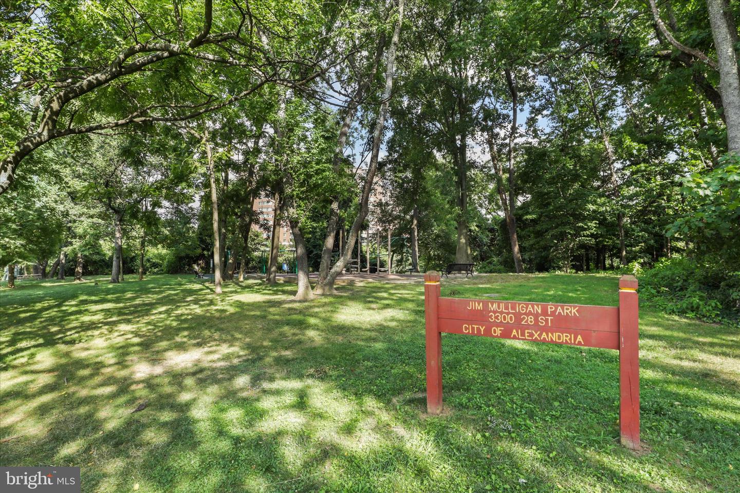 3300 S 28TH ST #404, ALEXANDRIA, Virginia 22302, 1 Bedroom Bedrooms, 4 Rooms Rooms,1 BathroomBathrooms,Residential,For sale,3300 S 28TH ST #404,VAAX2053910 MLS # VAAX2053910