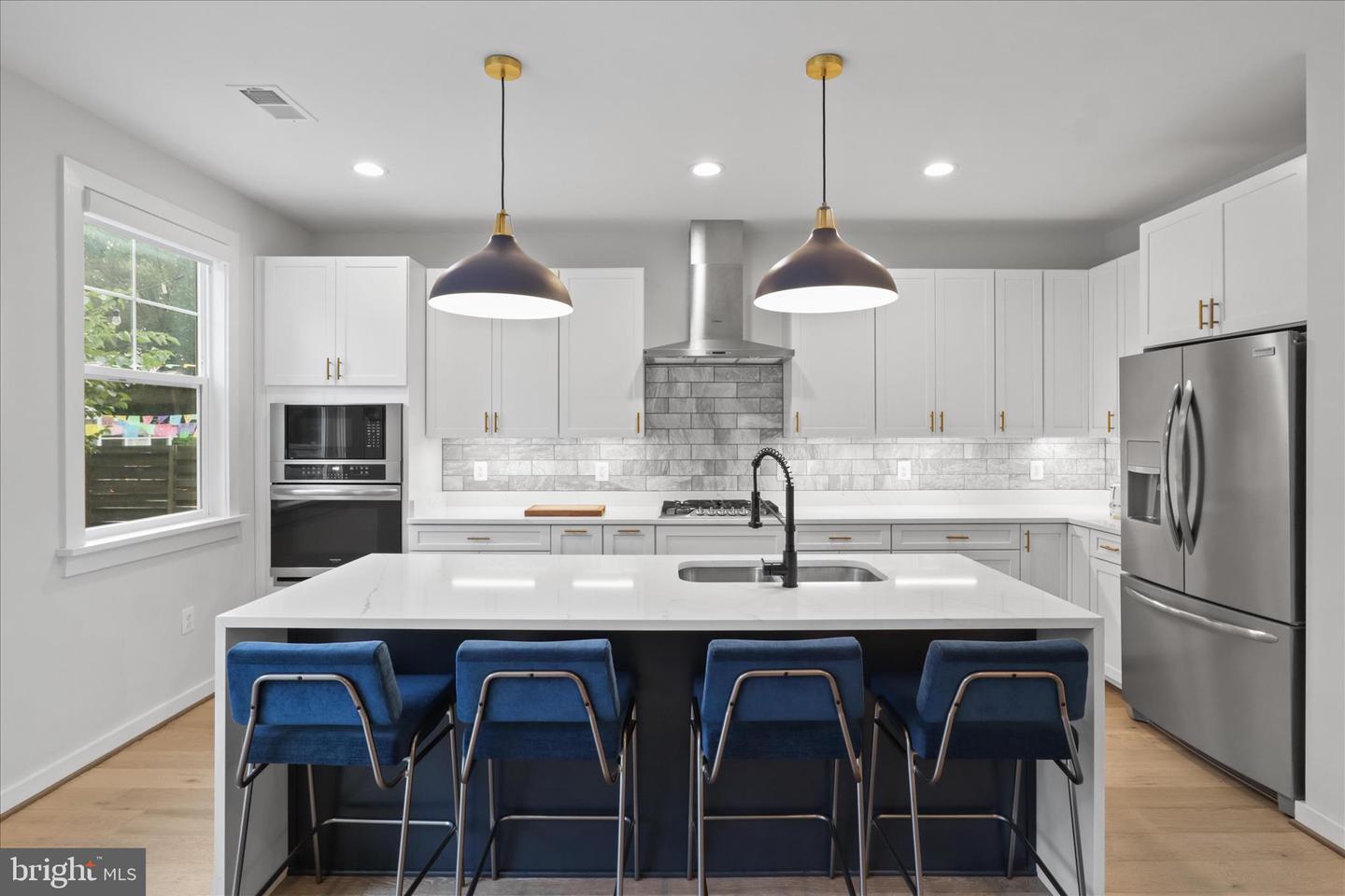 6625 OAK DR, ALEXANDRIA, Virginia 22306, 4 Bedrooms Bedrooms, ,3 BathroomsBathrooms,Residential,For sale,6625 OAK DR,VAFX2289604 MLS # VAFX2289604