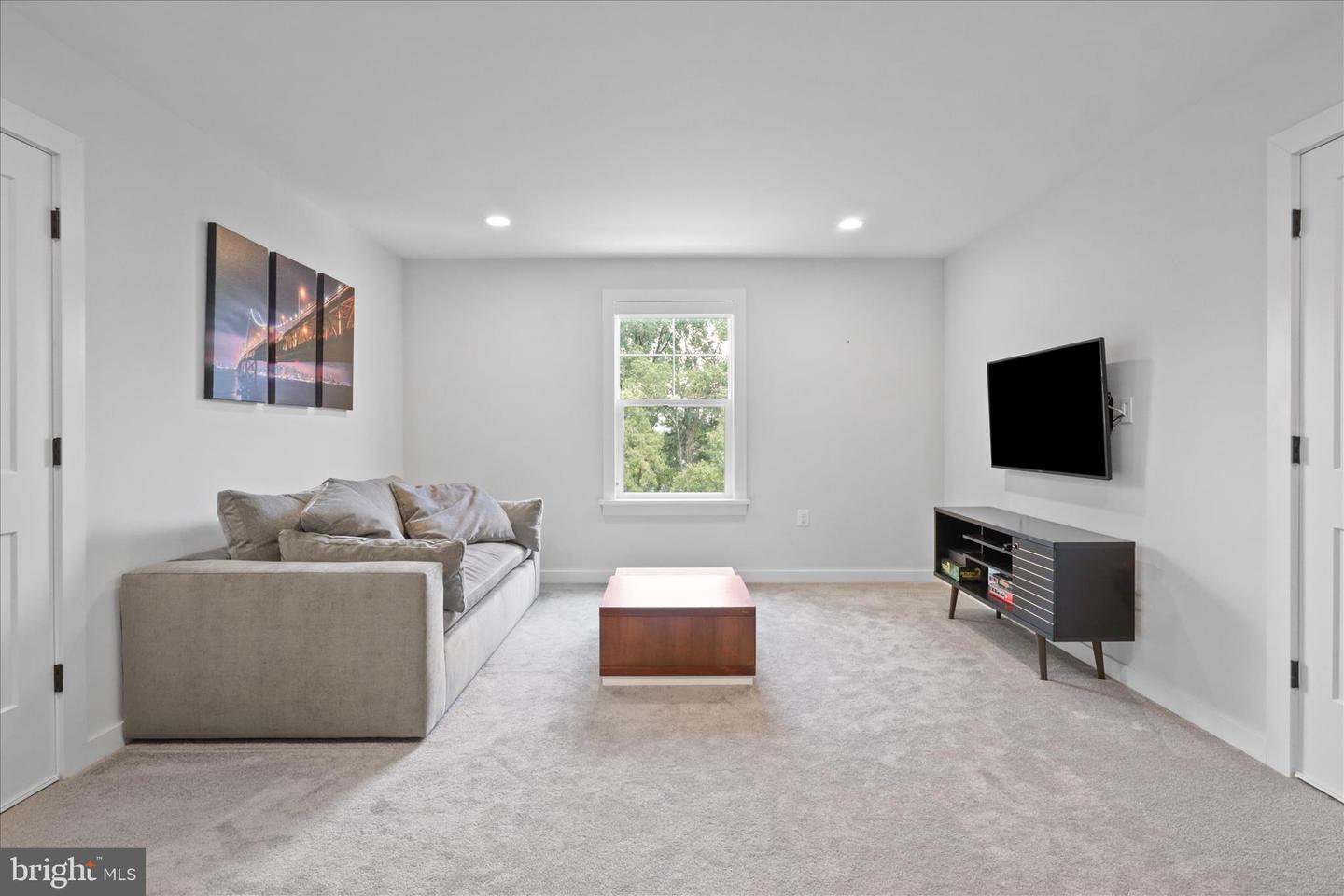 6625 OAK DR, ALEXANDRIA, Virginia 22306, 4 Bedrooms Bedrooms, ,3 BathroomsBathrooms,Residential,For sale,6625 OAK DR,VAFX2289604 MLS # VAFX2289604