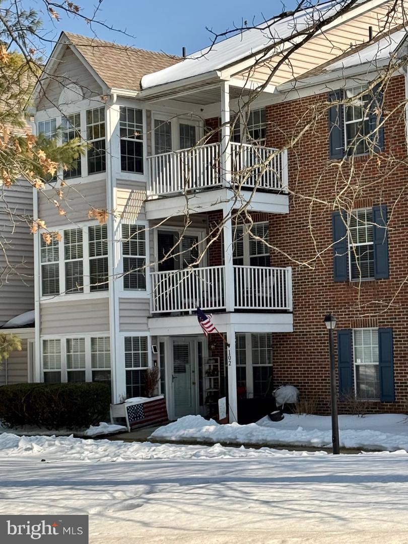 12236 LADYMEADE CT #202, WOODBRIDGE, Virginia 22192, 2 Bedrooms Bedrooms, ,2 BathroomsBathrooms,Residential,For sale,12236 LADYMEADE CT #202,VAPW2112072 MLS # VAPW2112072