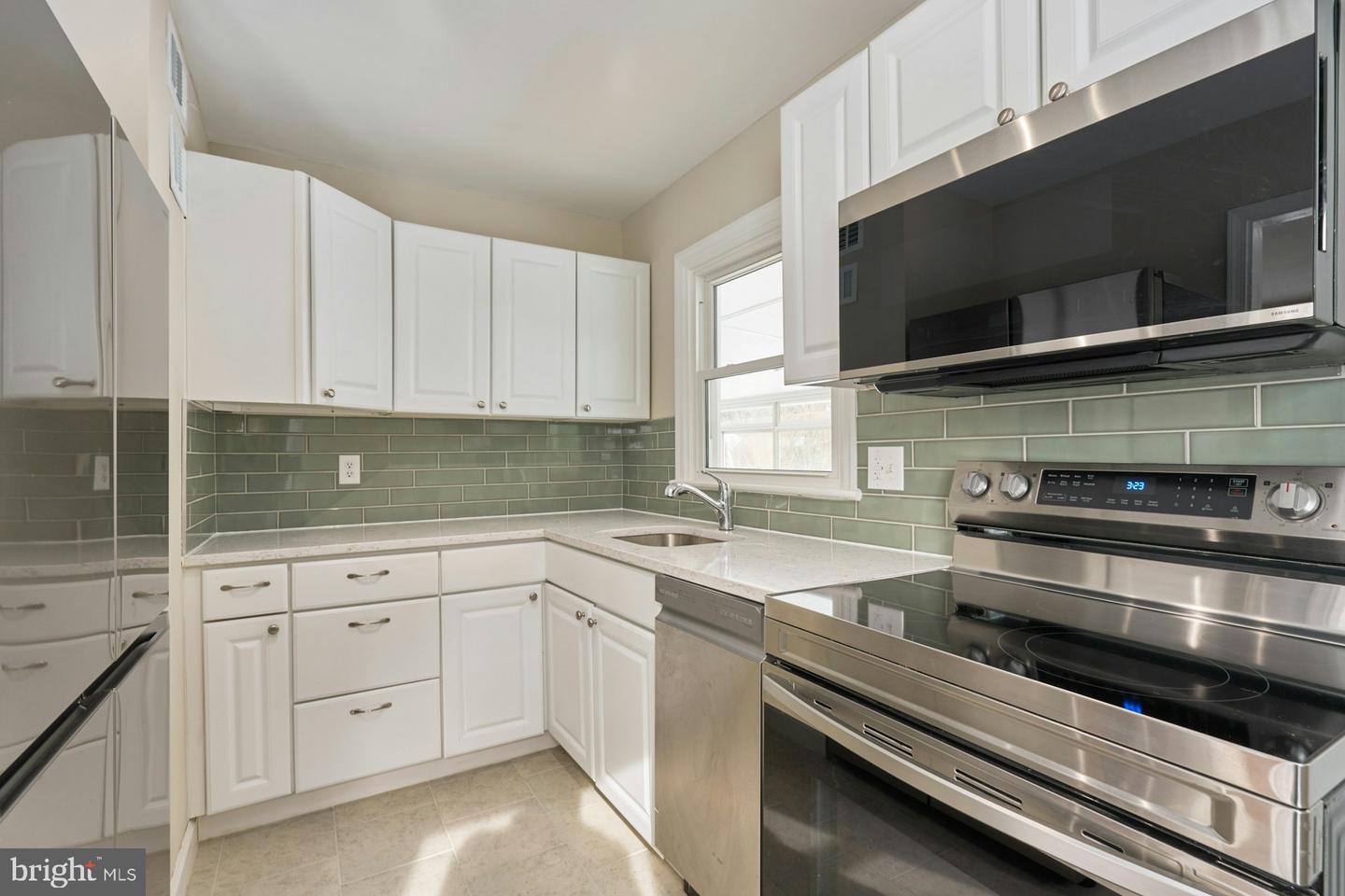 6621 CORNELL DR, ALEXANDRIA, Virginia 22307, 4 Bedrooms Bedrooms, ,2 BathroomsBathrooms,Residential,For sale,6621 CORNELL DR,VAFX2289612 MLS # VAFX2289612