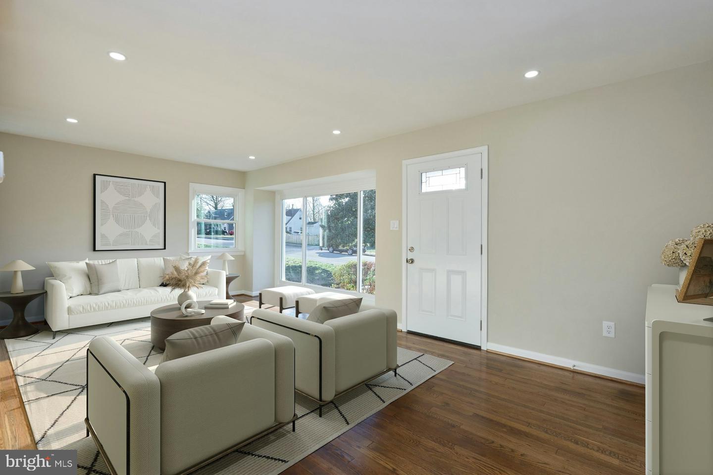 6621 CORNELL DR, ALEXANDRIA, Virginia 22307, 4 Bedrooms Bedrooms, ,2 BathroomsBathrooms,Residential,For sale,6621 CORNELL DR,VAFX2289612 MLS # VAFX2289612